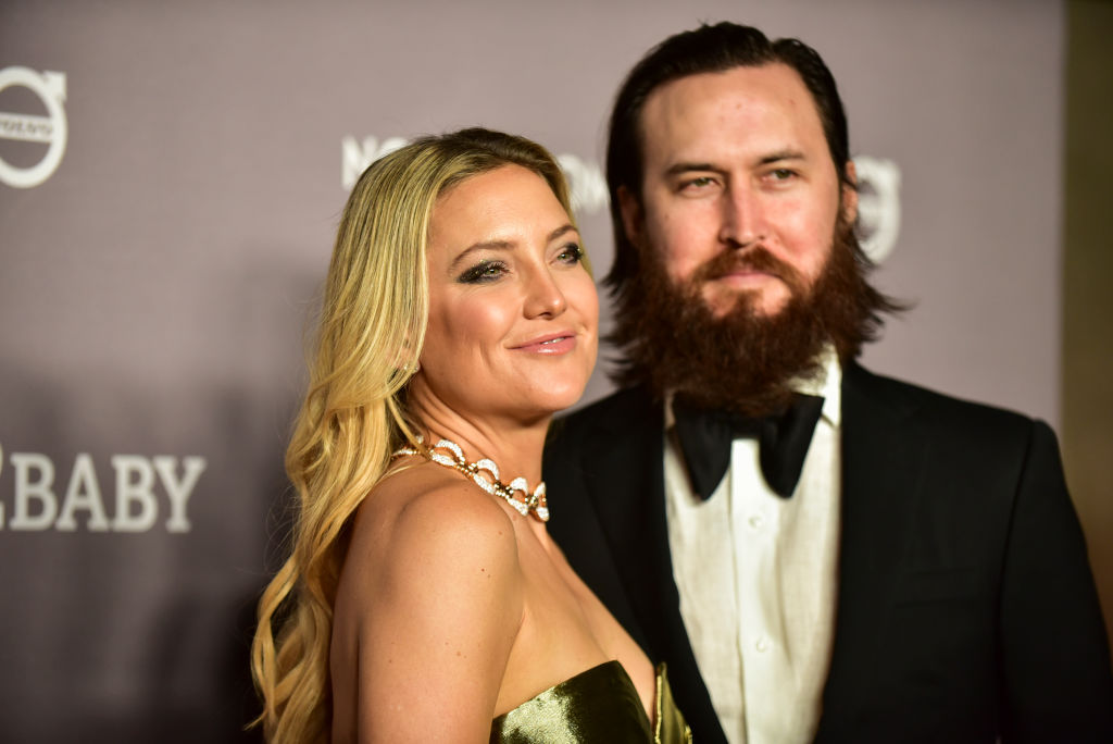 Kate Hudson and Danny Fujikawa during the 2019 Baby2Baby Gala Presented by Paul Mitchell at 3LABS on November 09, 2019 in Culver City, California. | Source: Getty Images