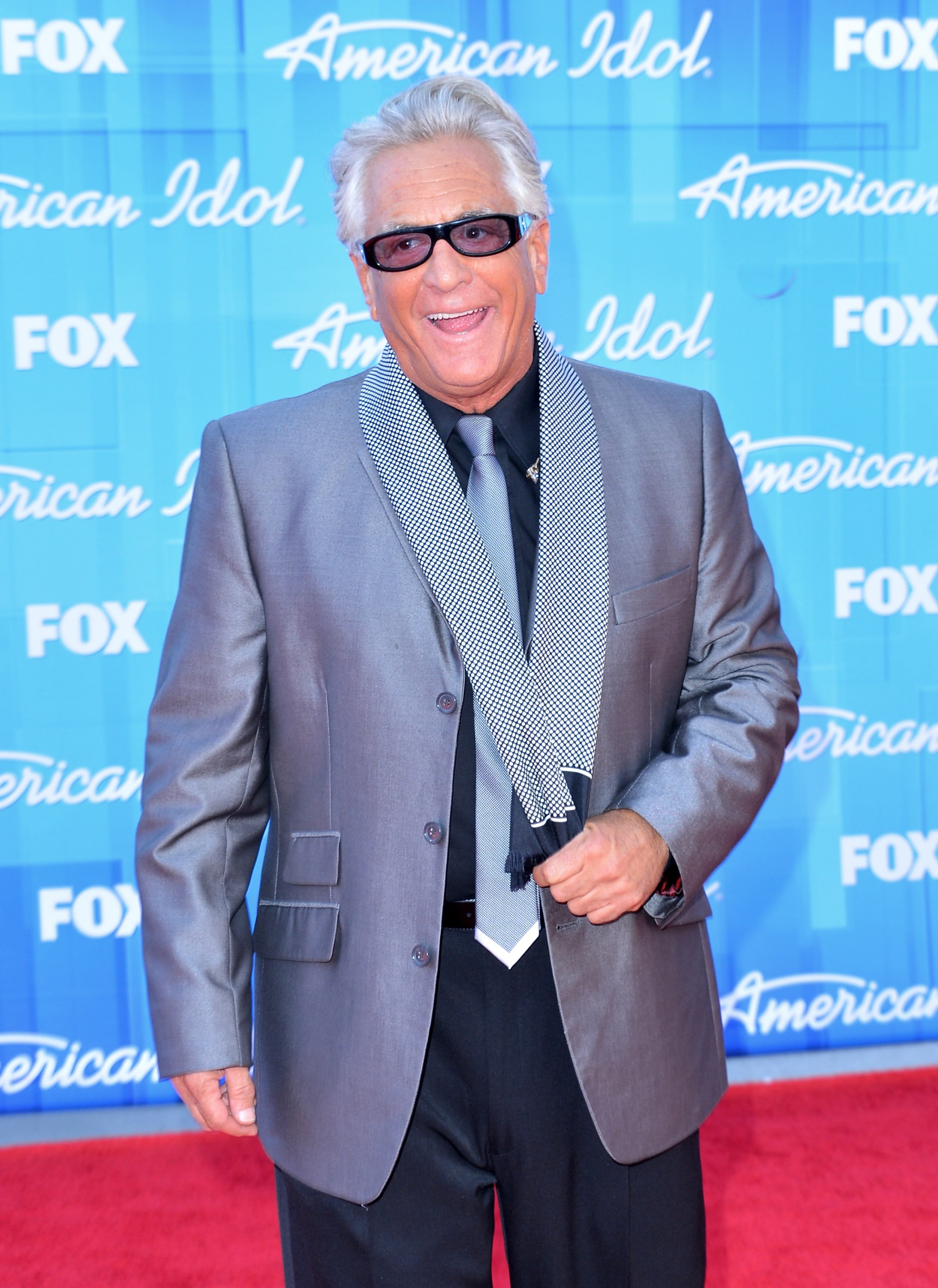  Barry Weiss ar thr "American Idol 2012" Finale Results Show in Los Angeles, California | Photo: Getty Images