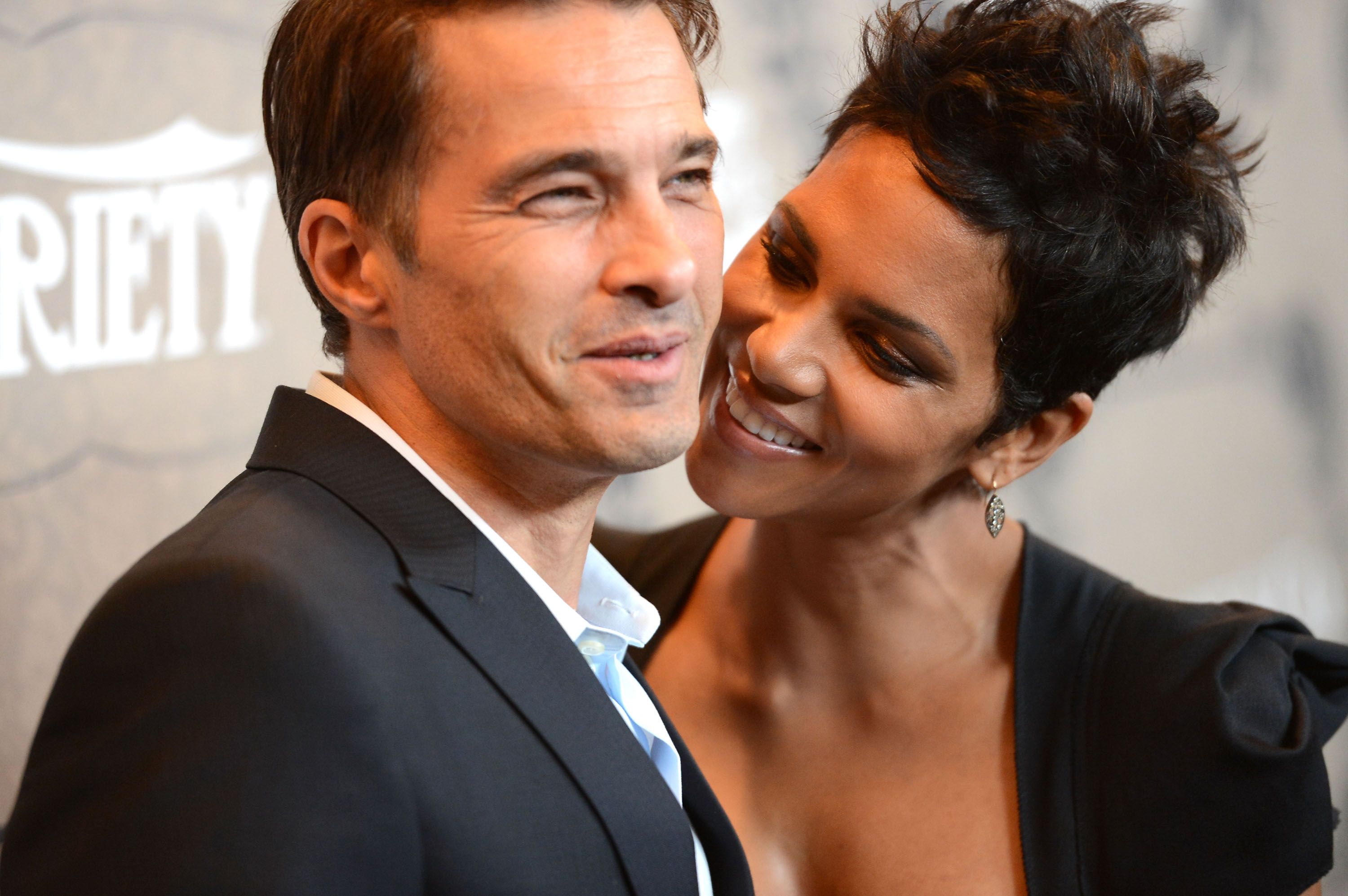 Olivier Martinez and Halle Berry on October 5, 2012 in Beverly Hills, California. | Source: Getty Images