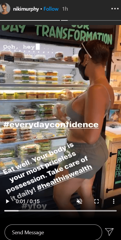Nicole Murphy giving healthy eating tips on her Instagram story | Photo: Instagram/nikimurphy