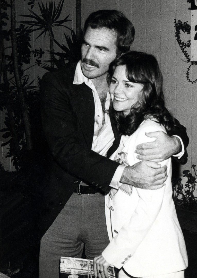 Burt Reynolds and Sally Field during Bert Reynolds Sighted at the Ma Maison Restaurant at Ma Maison Restaurant in Los Angeles, California, United States on January 25, 1978. | Source: Getty Images