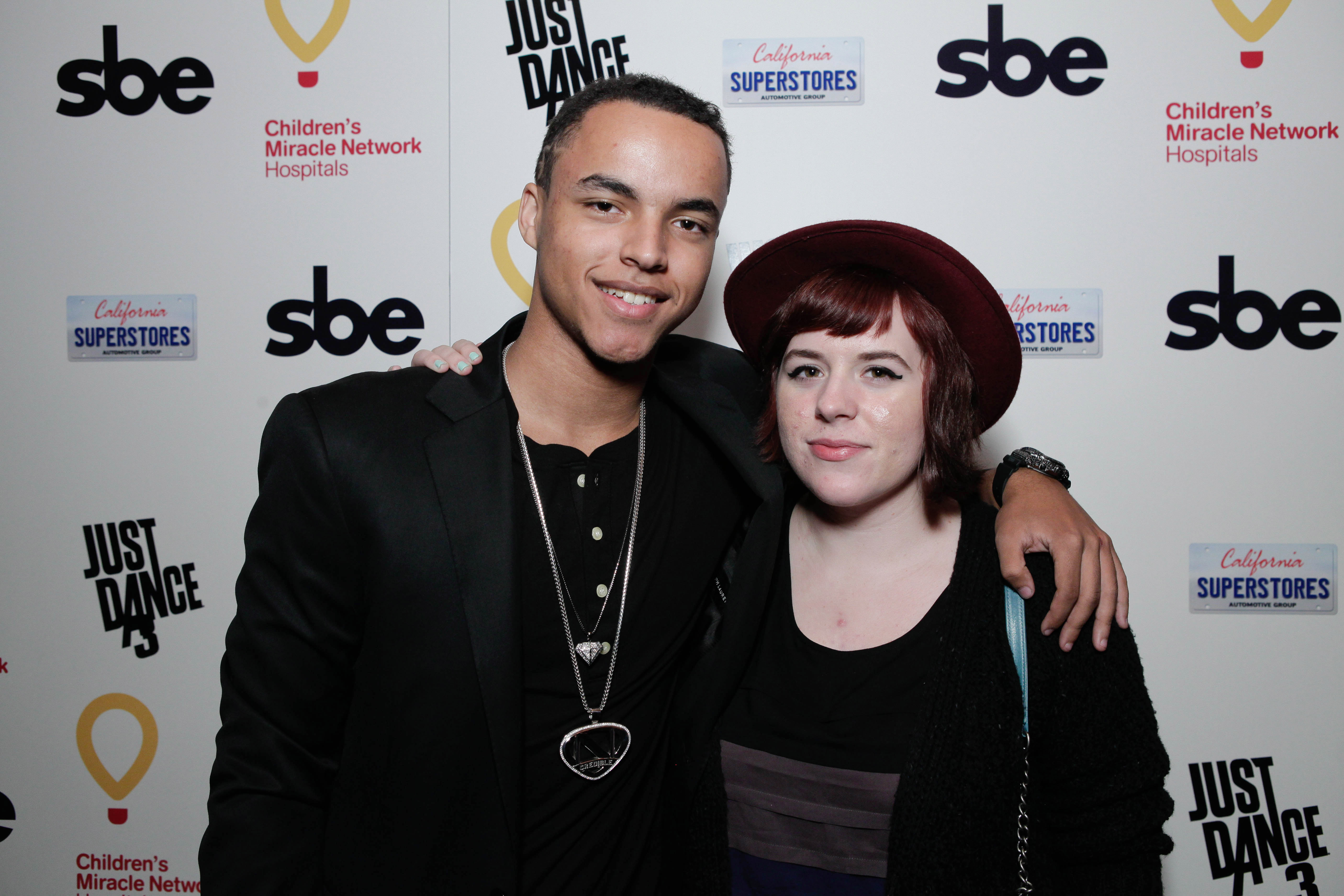 Connor and Bella Cruise at Hyde Staples on January 18, 2012 in Los Angeles, California | Source: Getty Images