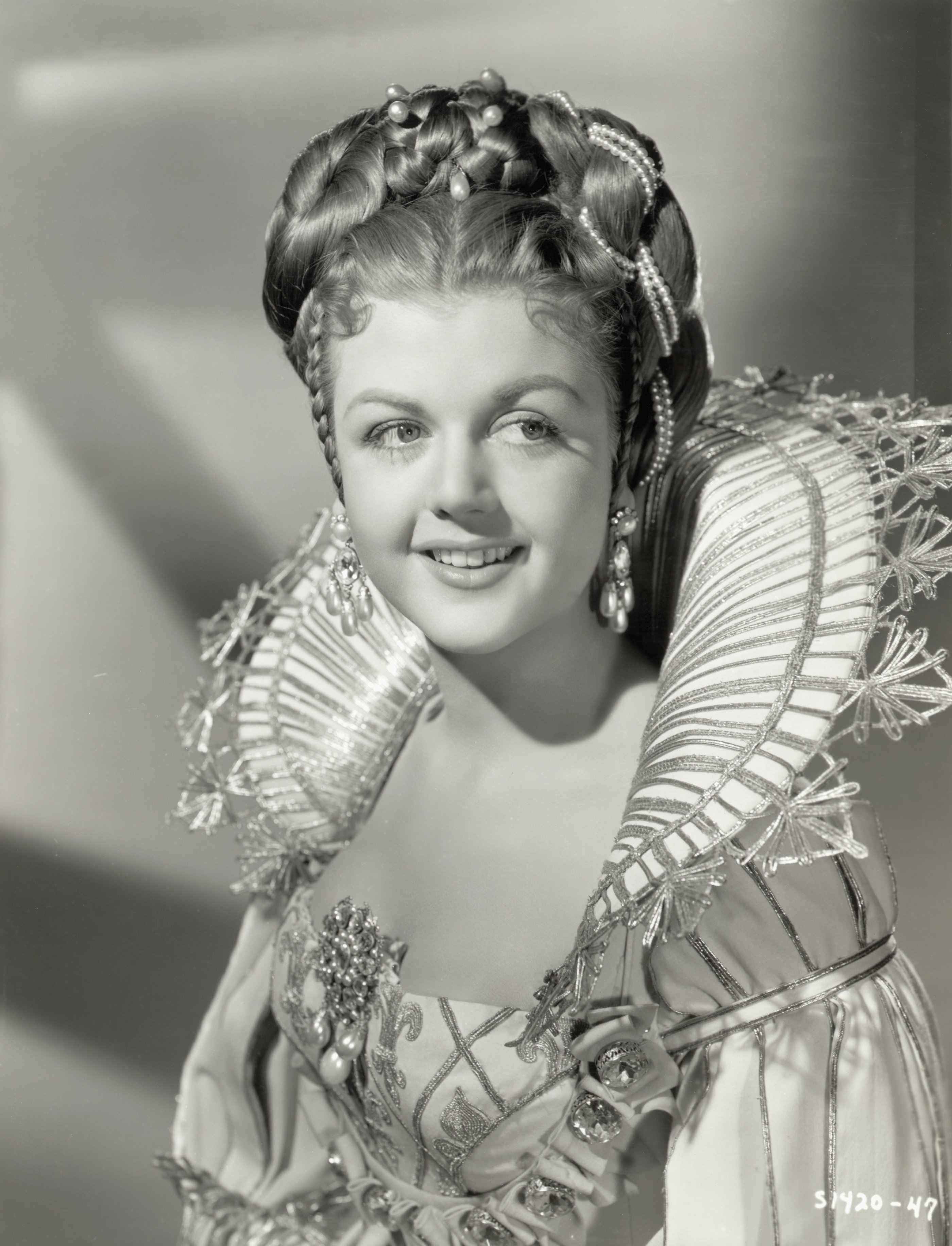  Portrait of Angela Lansbury as Anne of Austria in "The Three Musketeers." | Source: Getty Images 