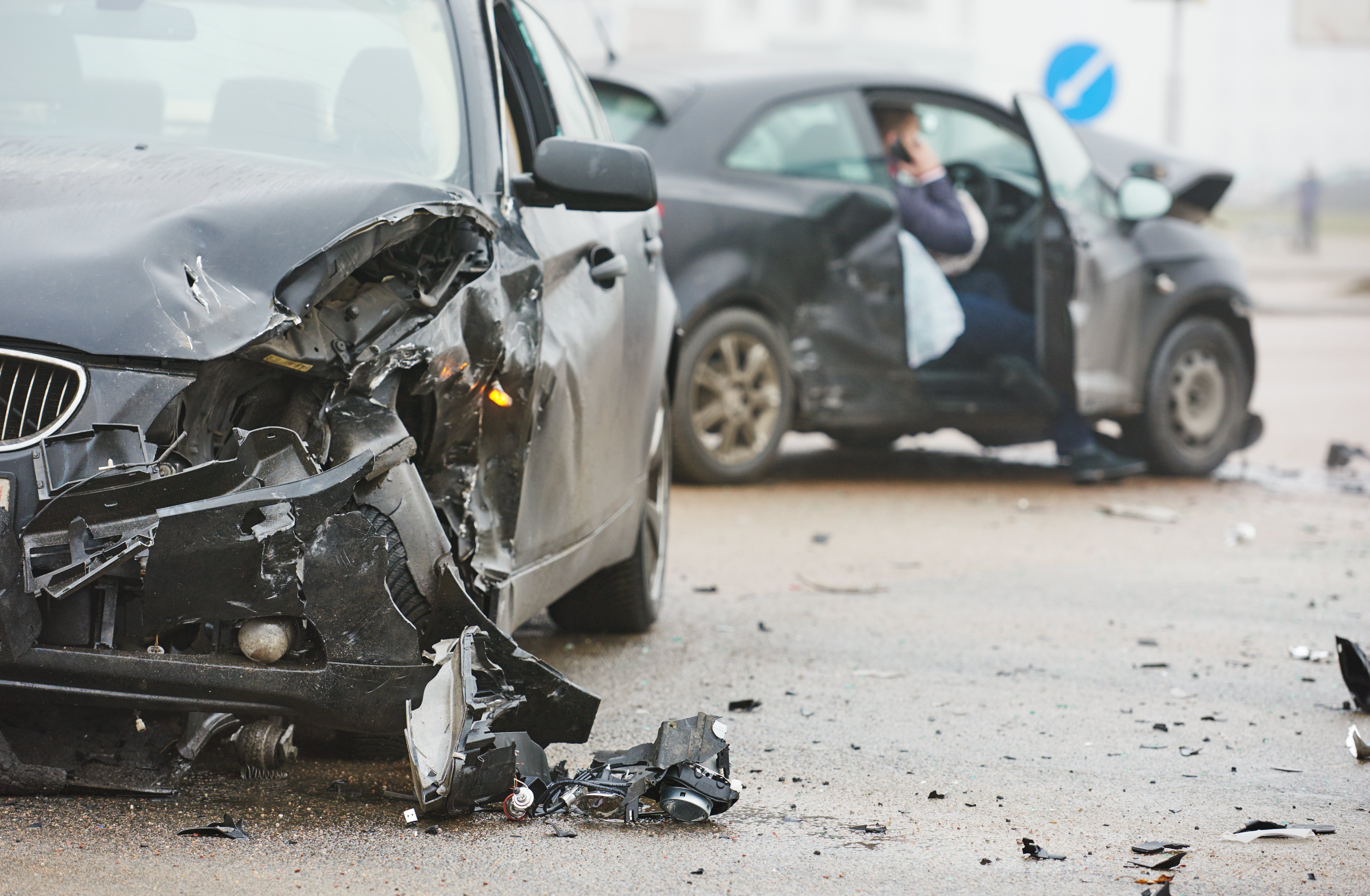 Un terrible accident de voiture. l Source: Shutterstock