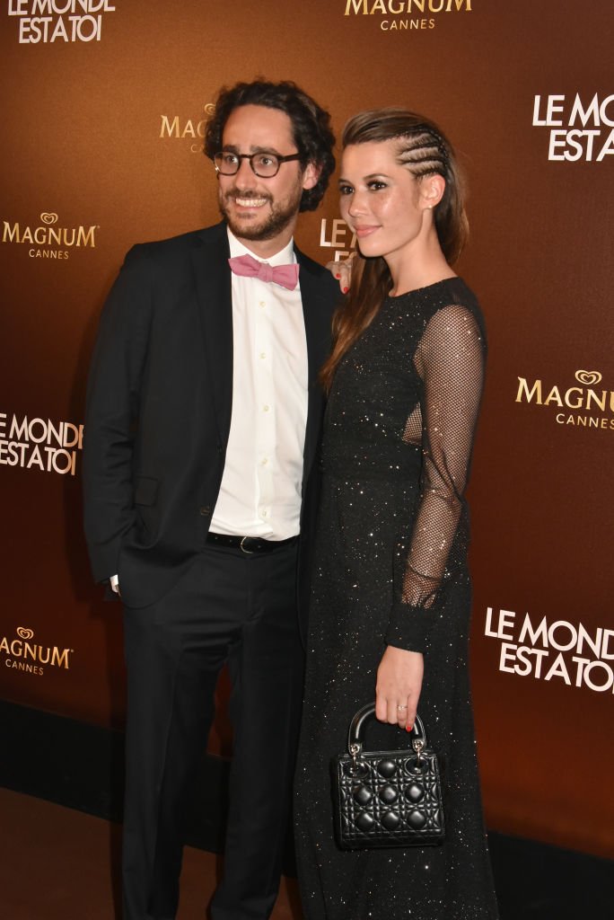  Thomas Hollande et Emilie Broussouloux organisent la fête "Le Monde Est A Toi" lors du 71ème Festival du film de Cannes à Magnum Beach le 12 mai 2018 à Cannes, France. | Photo : Getty Images