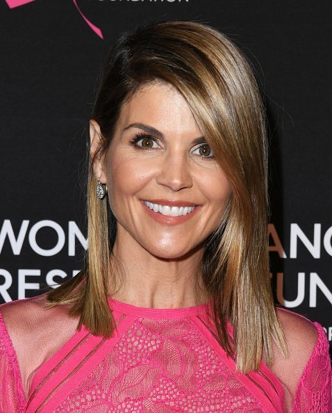 Lori Loughlin at The Women's Cancer Research Fund's Gala. | Photo: Getty Images