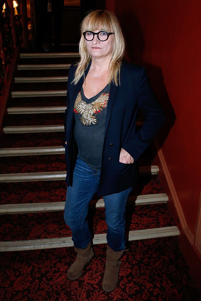 Christine Bravo assiste à la 150e représentation de la ''Je préféré qu'on reste amis'': pièce de théâtre au Théâtre Antoine le 5 novembre 2014 à Paris, France. | Photo : Getty Images