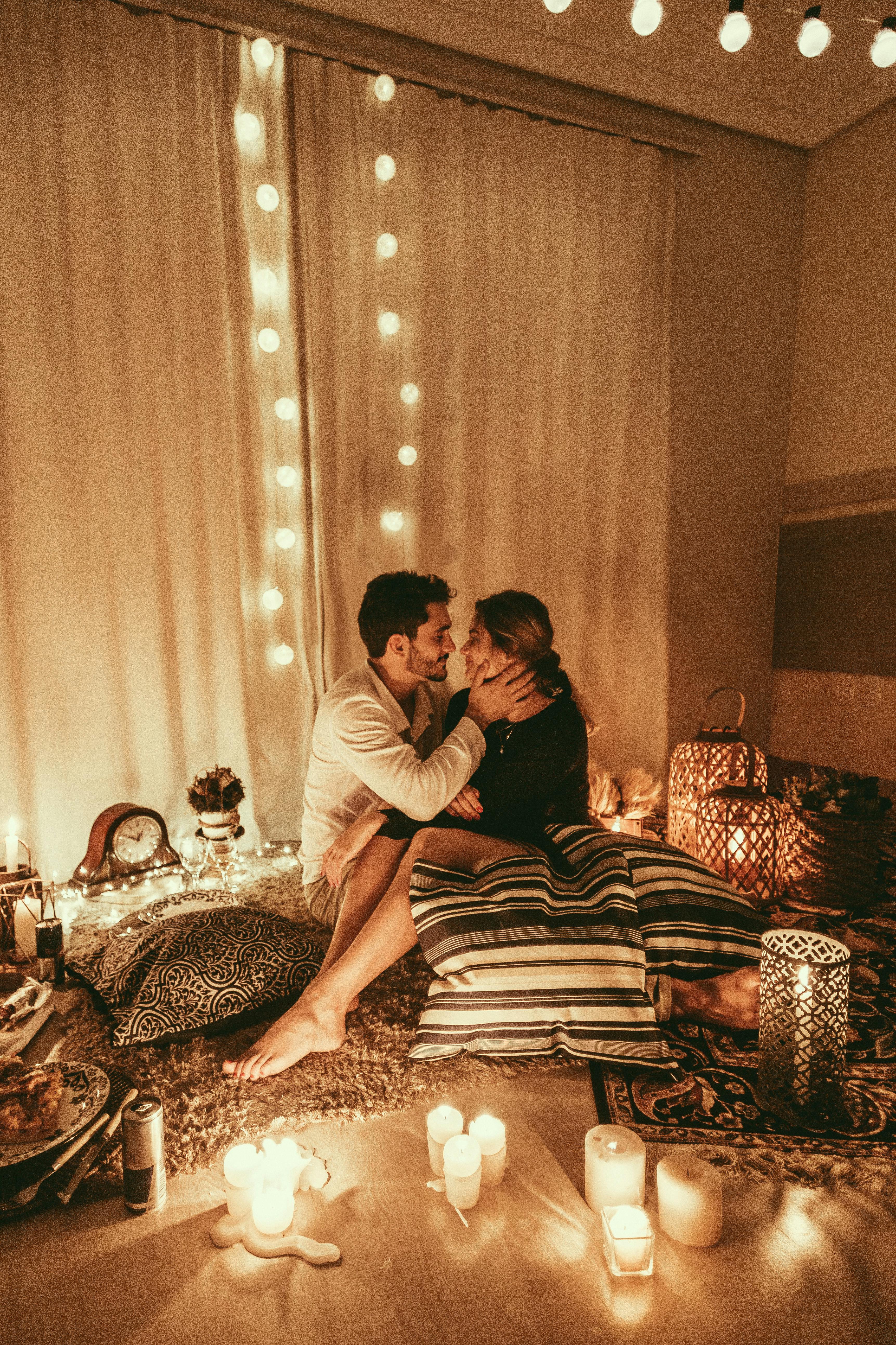 A couple bonding around a romantic setting | Source: Pexels