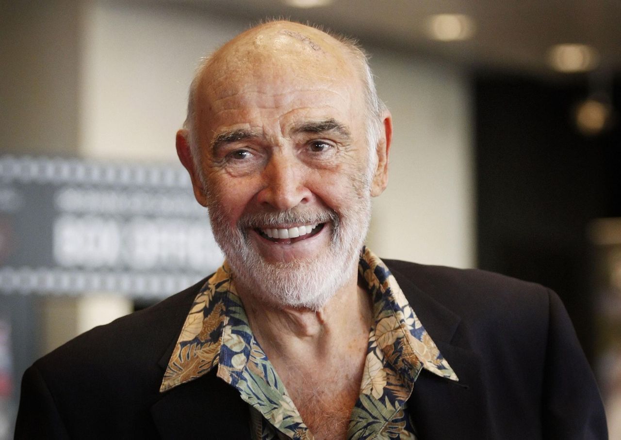 Sir Sean Connery ahead of a screening of his old 1975 classic movie "The Man Who Would be King" in Edinburgh on June 20, 2010 | Photo: Getty Images.