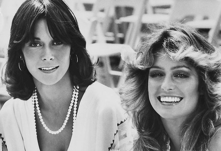 ate Jackson and Farrah Fawcett from the premiere of Charlie's Angels. | Source: WIkimedia Commons
