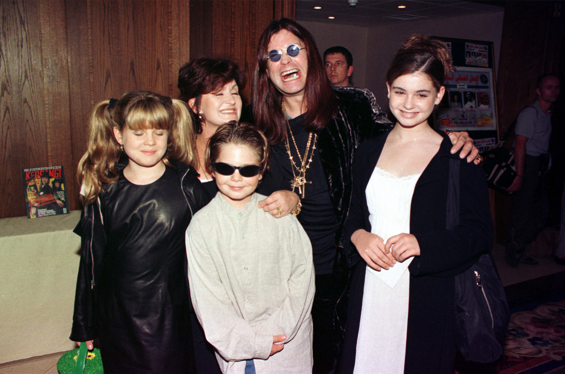 Kelly, Sharon, Jack, Ozzy and Aimee Osbourne at the Kerrang Awards in London, England in 1997. | Source: Getty Images