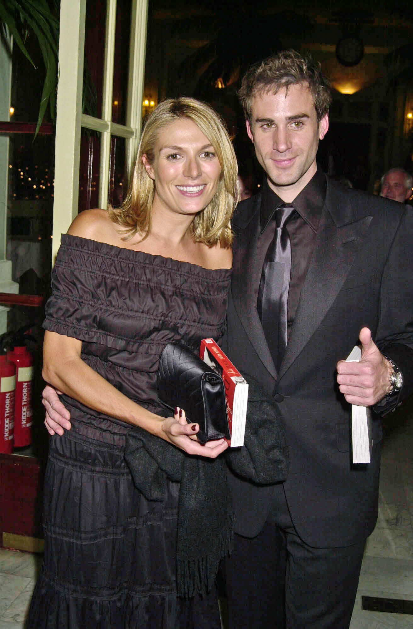 Fiona Jolly and Joseph Fiennes are photographed at the Bafta Tribute Party for Dame Judi Dench at The Waldorf Hotel on December 10, 2001, in London, England | Source: Getty Images | Source: Getty Images