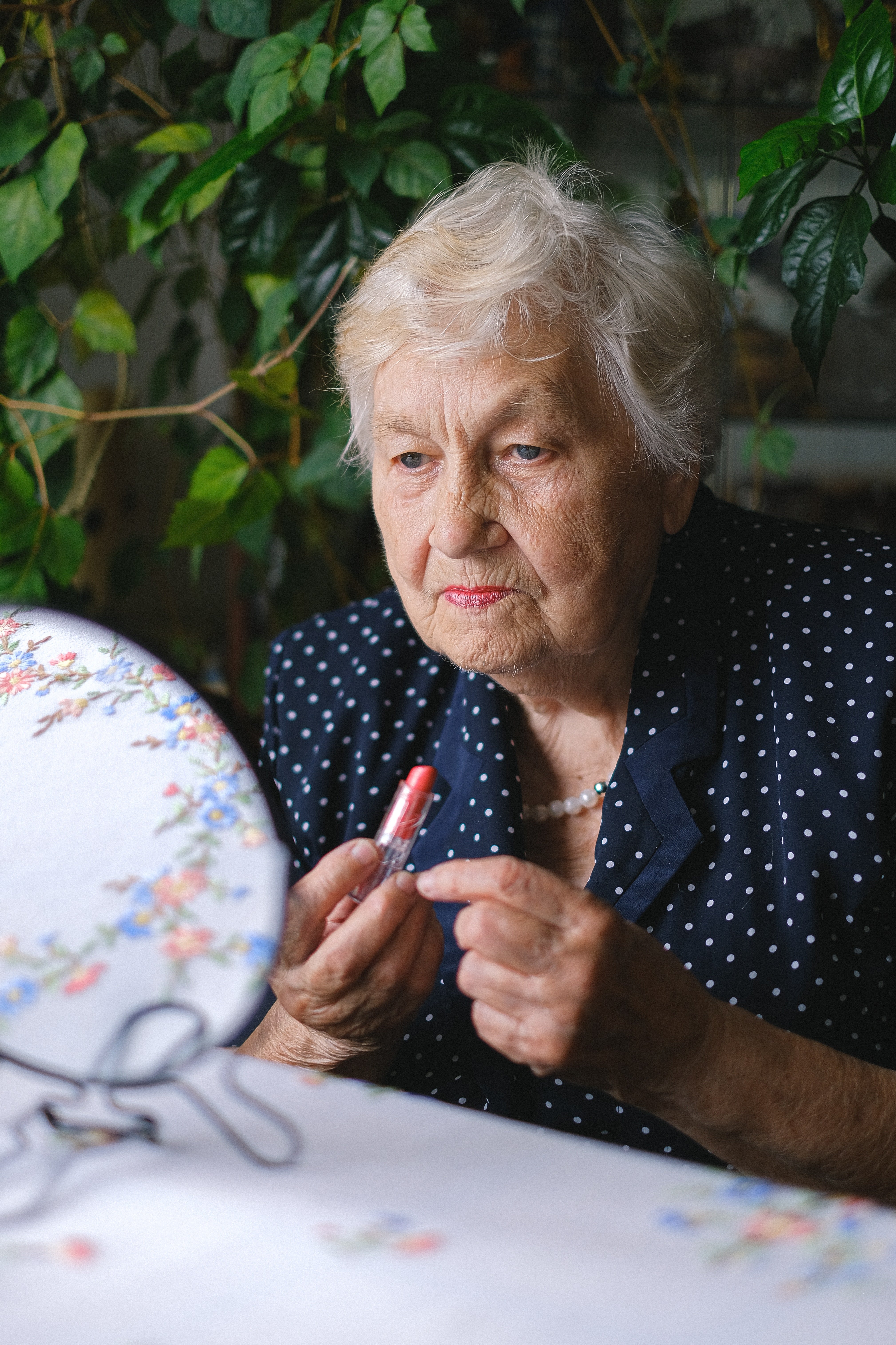 Mia did not want to invite her grandmother to her wedding. | Source: Pexels