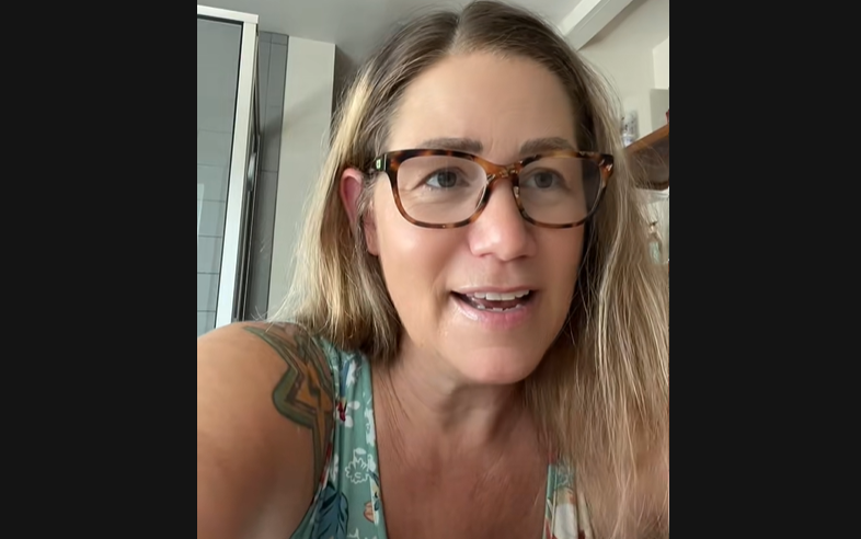 Grace Collins shares her addiction recovery story, dated October 3, 2024 | Source: TikTok/@southtexasmom