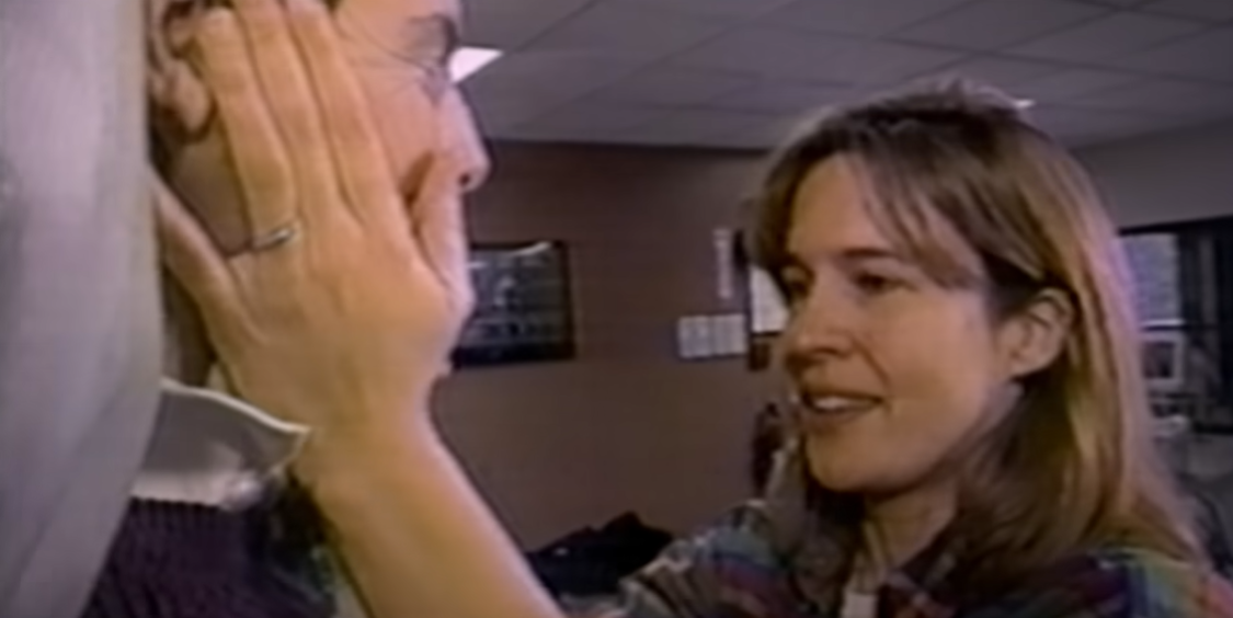 Dana Reeve speaks to Christopher Reeve during treatment | Source: YouTube/WarnerBrosPictures