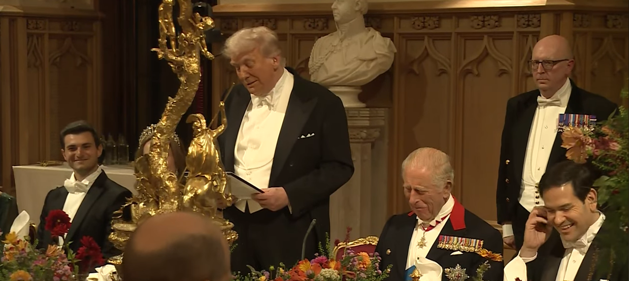 King Charles III laughs at President Trump's joke during the state banquet in Windsor Castle, held on September 17, 2025 | Source: YouTube/@WhiteHouse