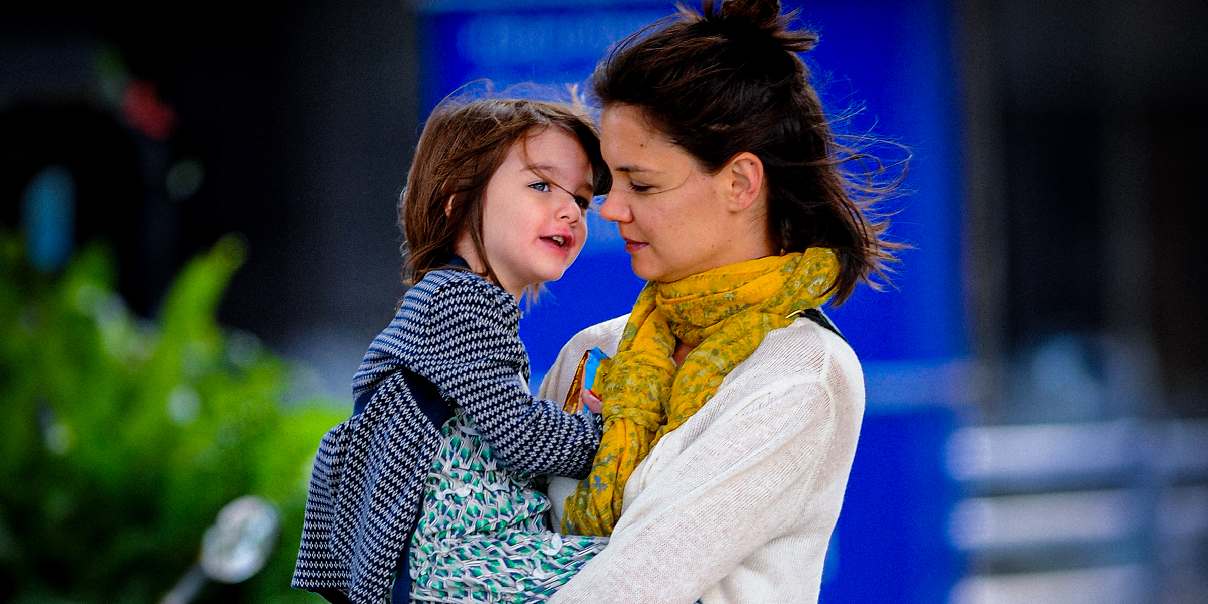 Suri Cruise and Katie Holmes | Source: Getty Images