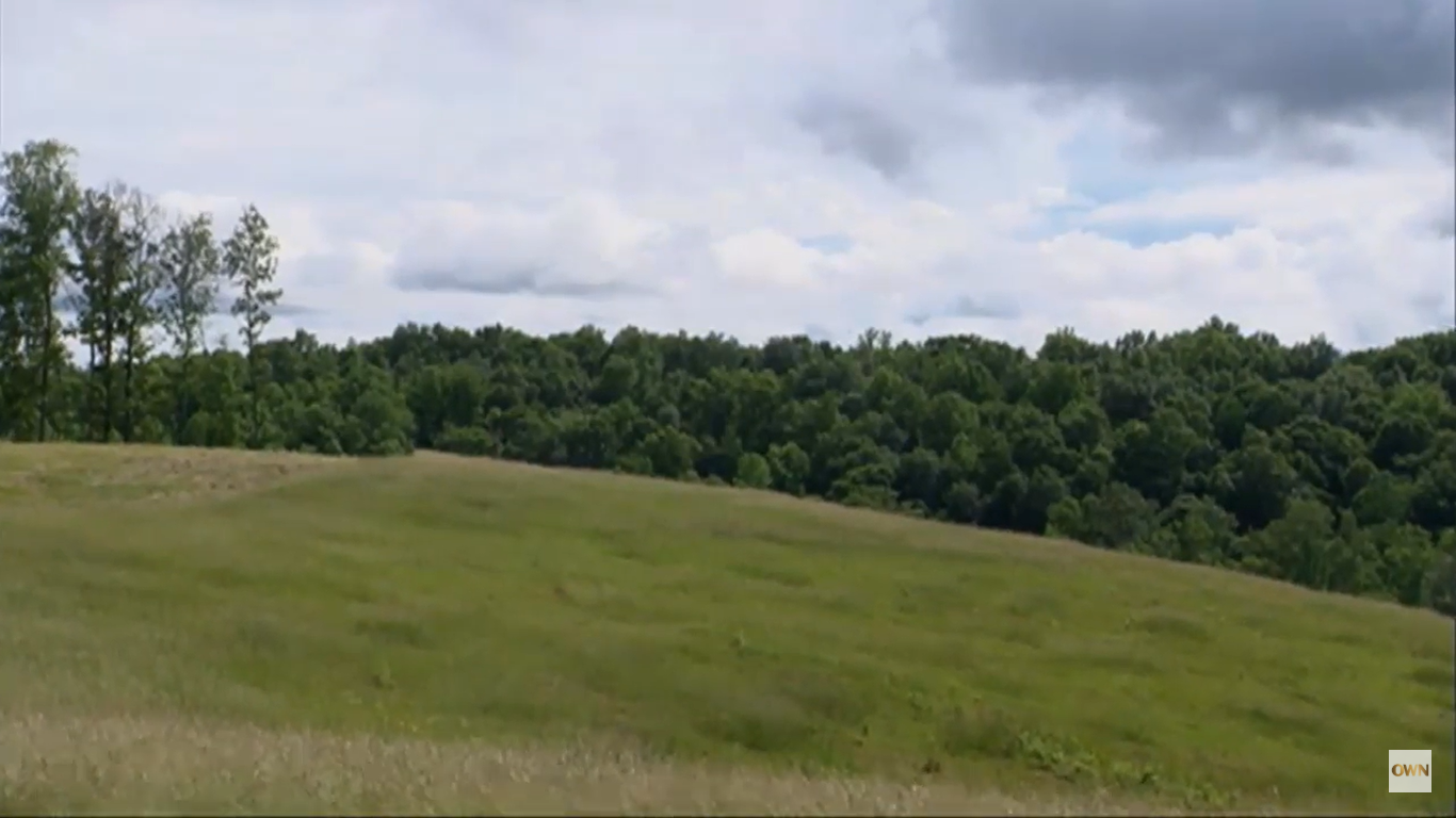 Carrie Underwood and Mike Fisher's land pictured on May 21, 2012, in Franklin, Nashville. | Source: YouTube/OWN