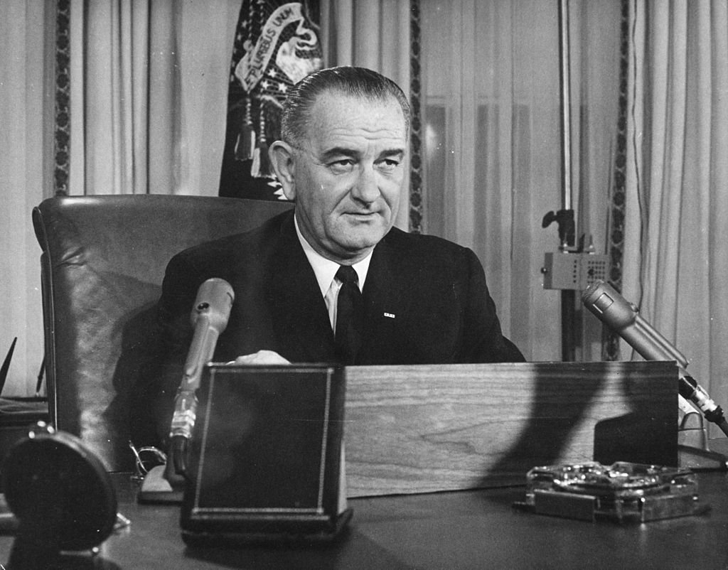 American President Lyndon Baines Johnson addresses the nation on December 02, 1963. | Photo: Getty Images
