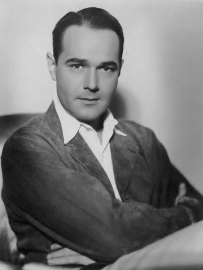 A studio publicity portrait of Williams Haines | Photo: Wikimedia Commons/ Public domain