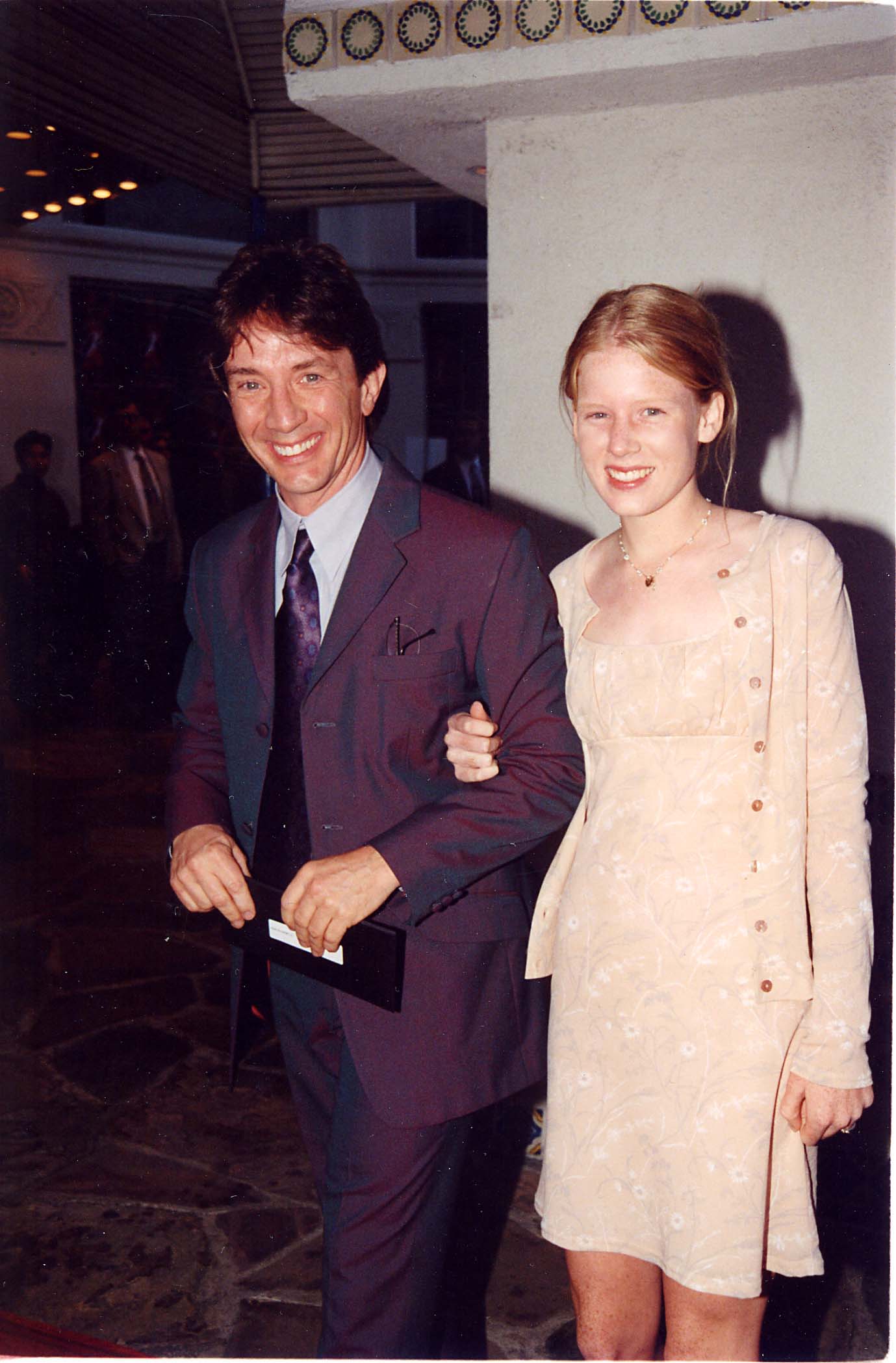 Martin Short attends the 1998 premiere of "The X-Files" movie with daughter Katherine in Los Angeles | Source: Getty Images