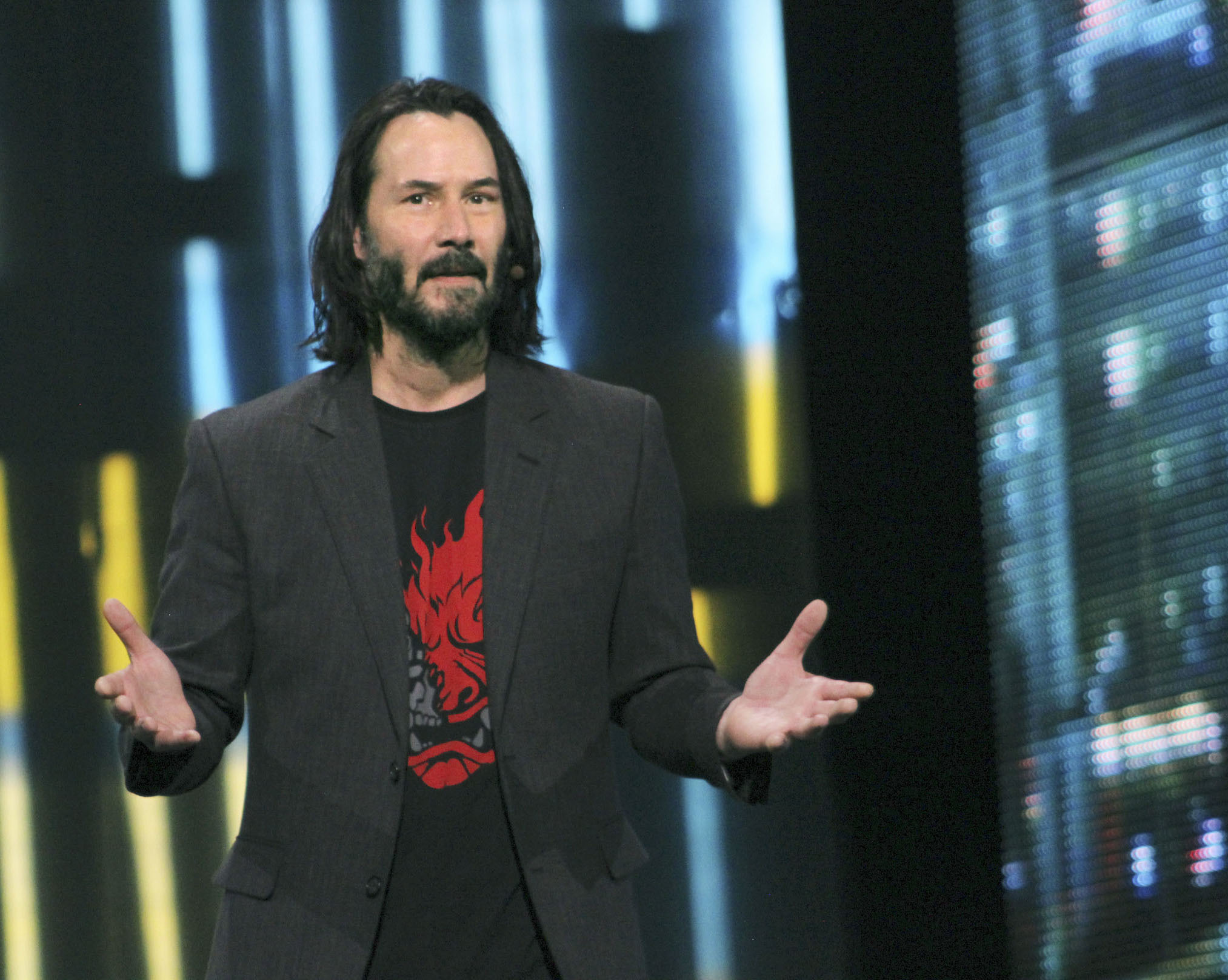 Schauspieler Keanu Reeves spricht über die Spielesoftware Cyberpunk 2077 bei einem Microsoft Corp. Xbox E3 Briefing Event in Los Angeles am 9. Juni 2019 | Quelle: Getty Images