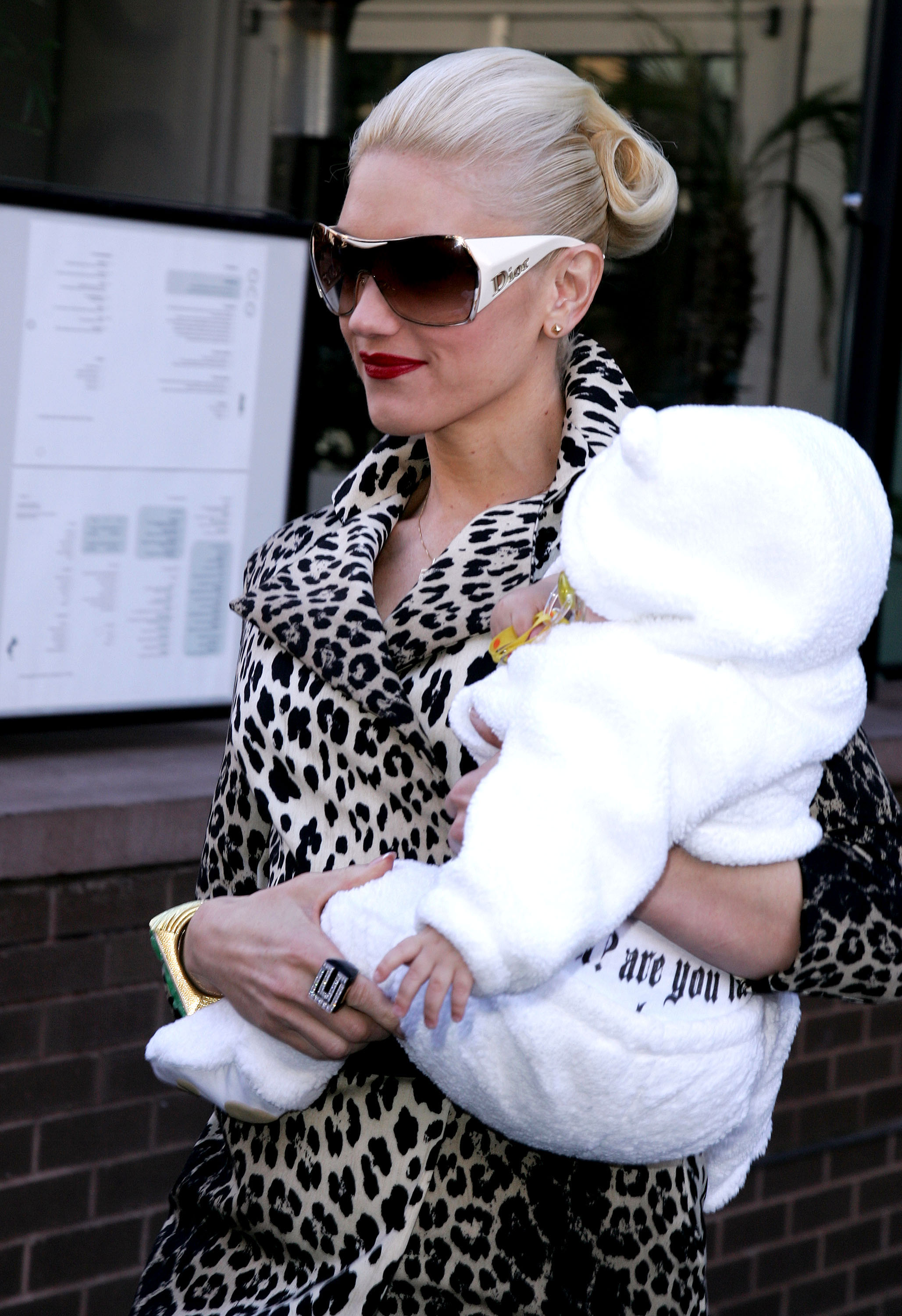 Gwen Stefani with her son Kingston Rossdale seen on December 6, 2006 in New York City | Source: Getty Images