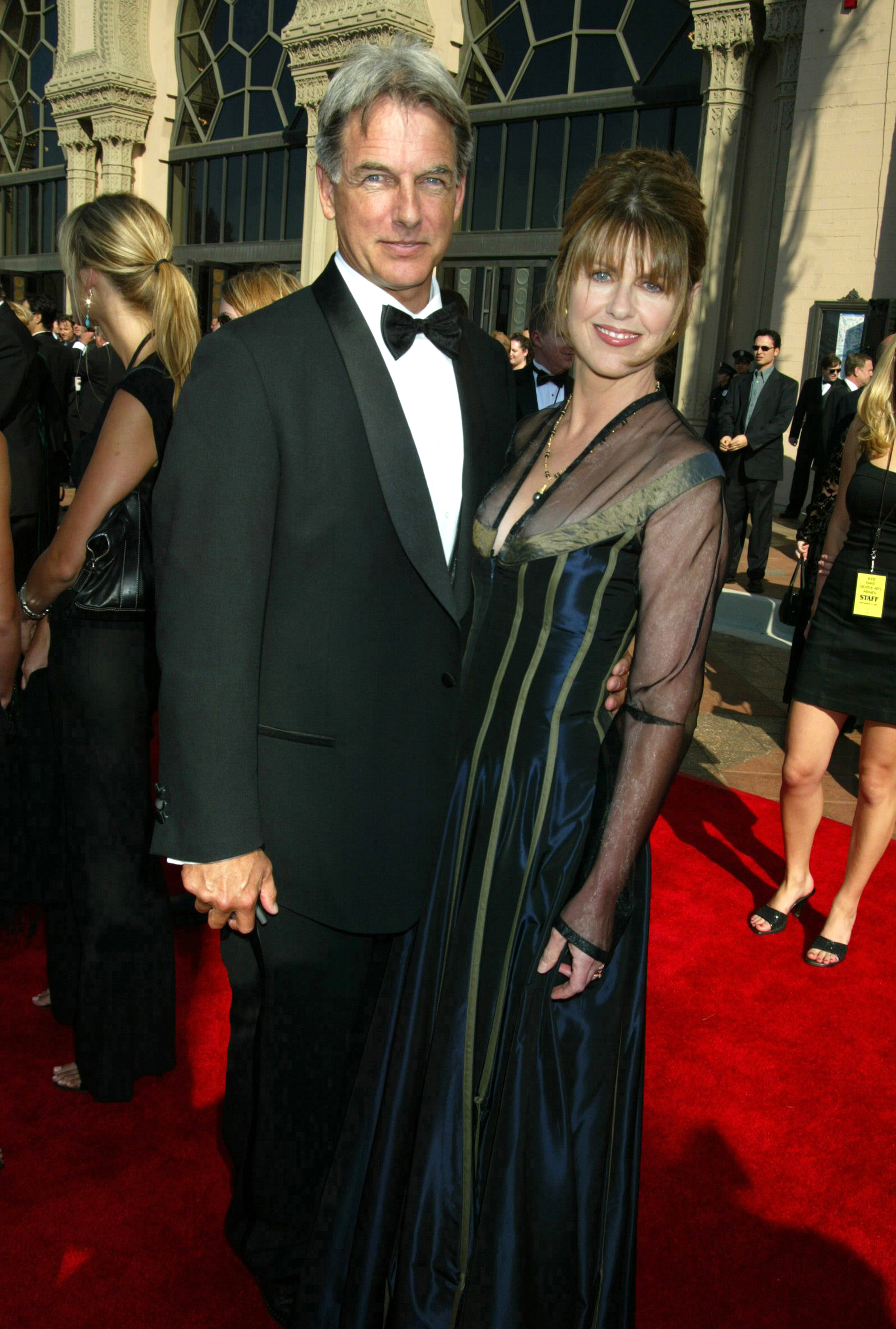 Mark Harmon & Pam Dawber during 2002 Creative Arts Emmy Awards - Arrivals at Shrine Auditorium in Los Angeles, California, United States. | Source: Getty Images