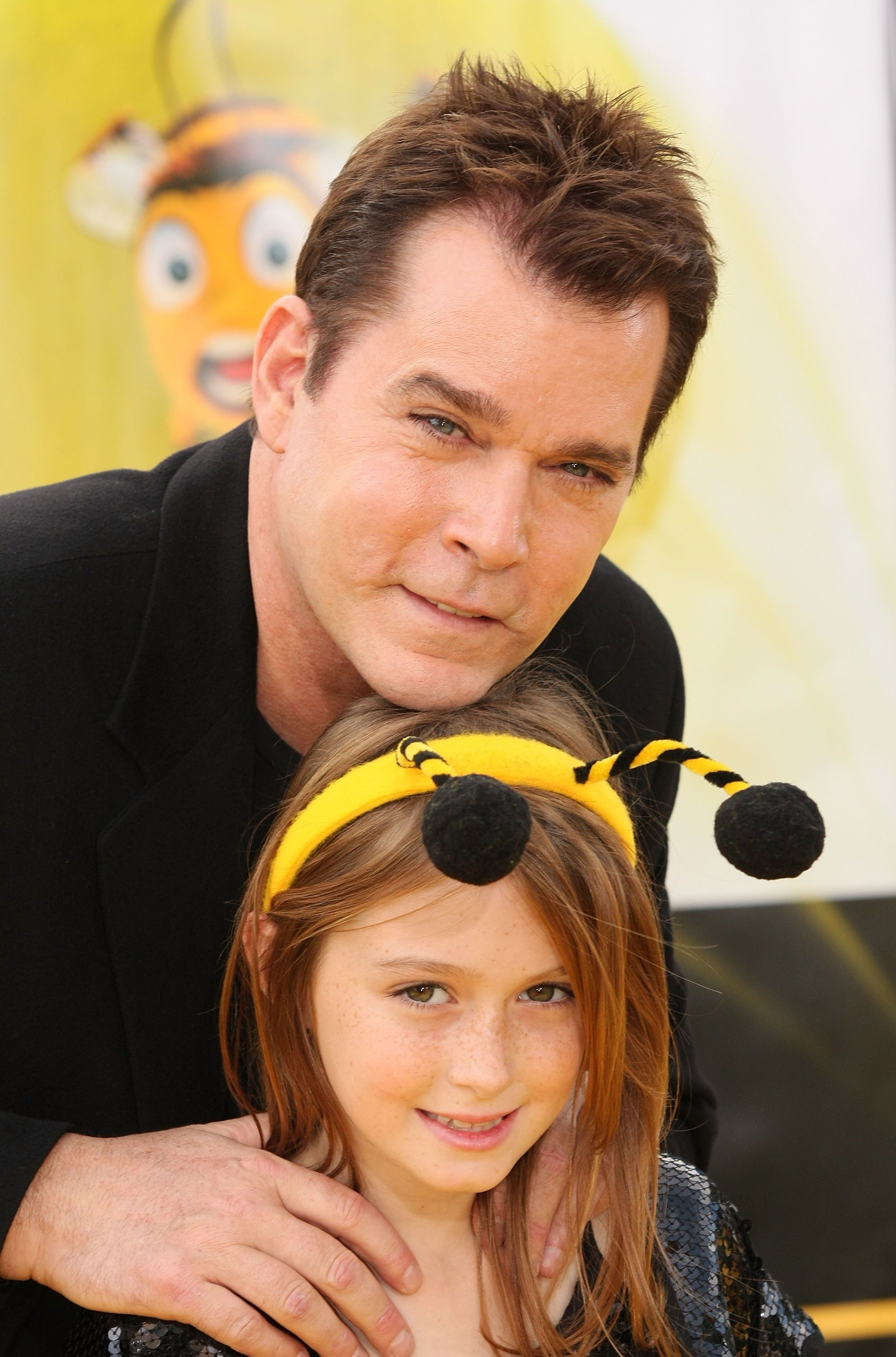 Actor Ray Liotta and his daughter Karsen at the premiere of DreamWorks Animation's "Bee Movie" at the Mann's Bruin Theatre on October 28, 2007 in Los Angeles, California. | Source: Getty Images