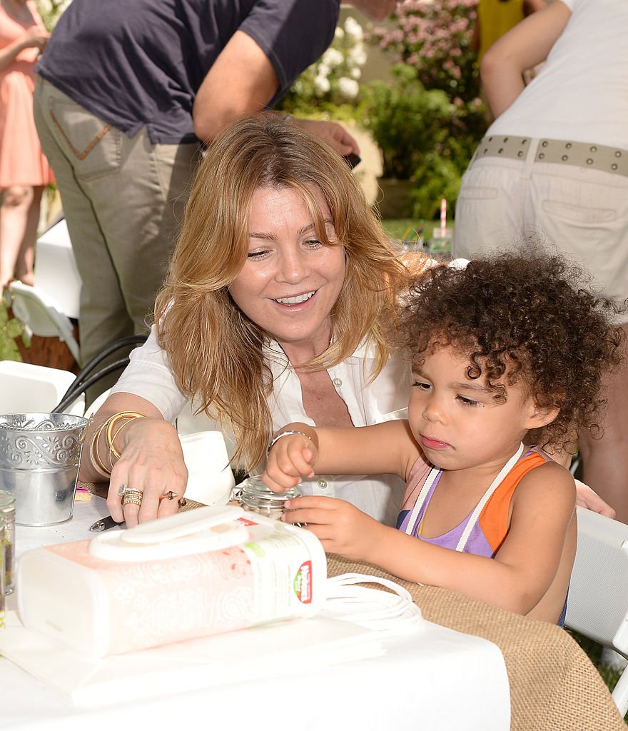 Actress Ellen Pompeo and her daughter Stella Ivery attend the "Baby2Baby" mother's day garden party on April 27, 2013 in Los Angeles. | Source: Jason Merritt/Getty Images