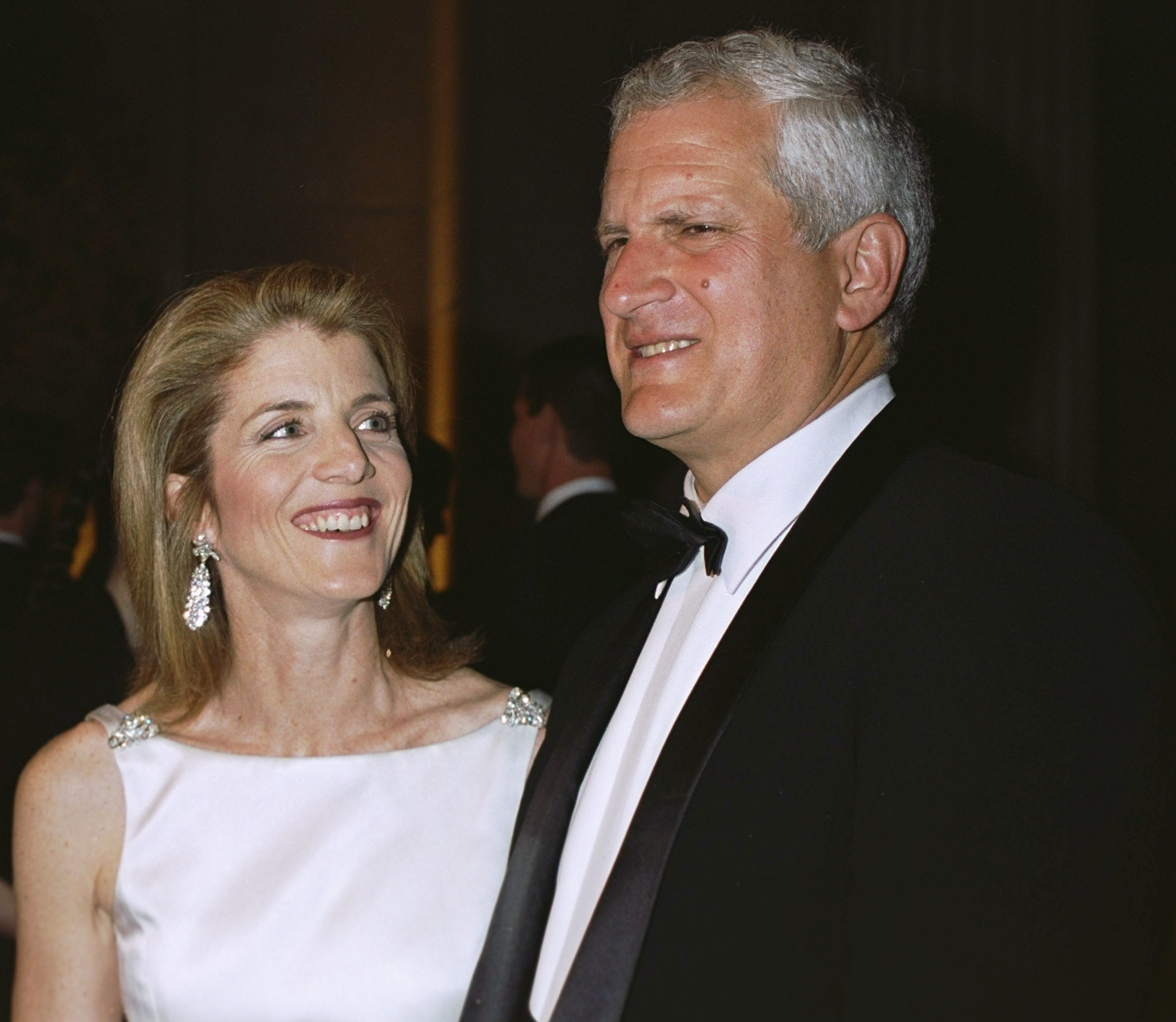 Caroline Kennedy and Edwin Schlossberg at the Metropolitan Museum of Art for the opening of "Jacqueline Kennedy: The White House Years, Selections from the John F. Kennedy Library and Museum" in 2000. | Source: Getty Images