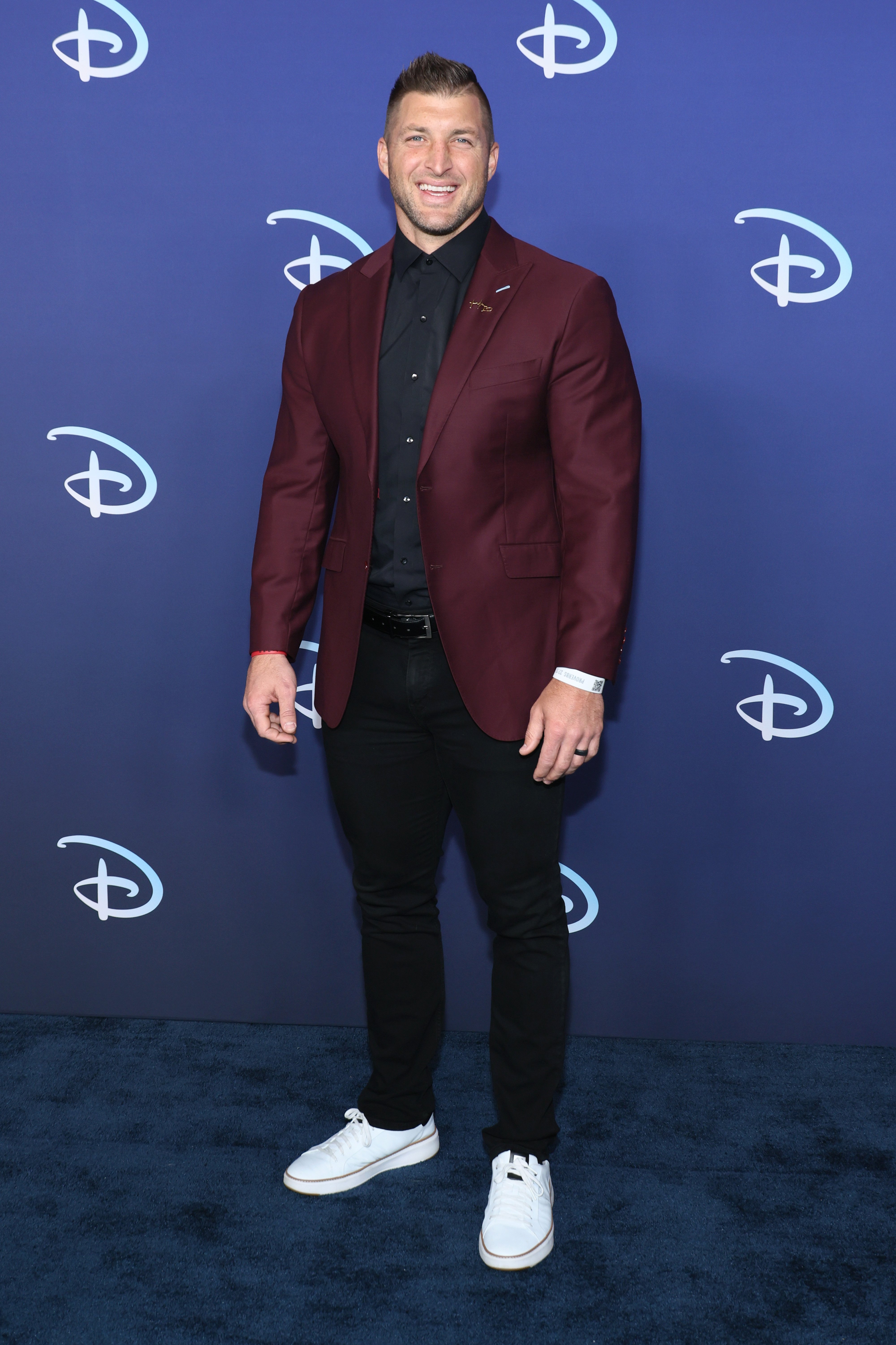  Tim Tebow attends the 2022 ABC Disney Upfront at Basketball City - Pier 36 - South Street on May 17, 2022, in New York City. | Source: Getty Images