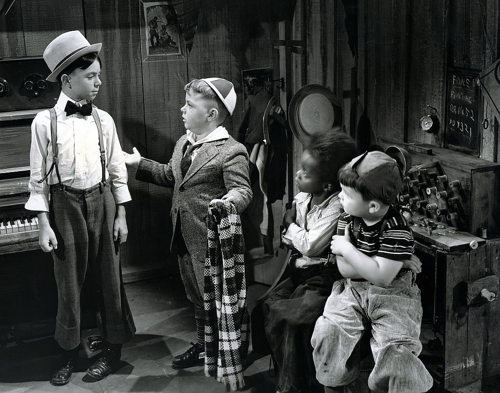 Carl Switzer as Alfalfa, George McFarland as Spanky, Billie Thomas as Buckwheat and Eugene Lee as Porky in "Framing Youth," circa September 11, 1937. | Photo: Getty Images