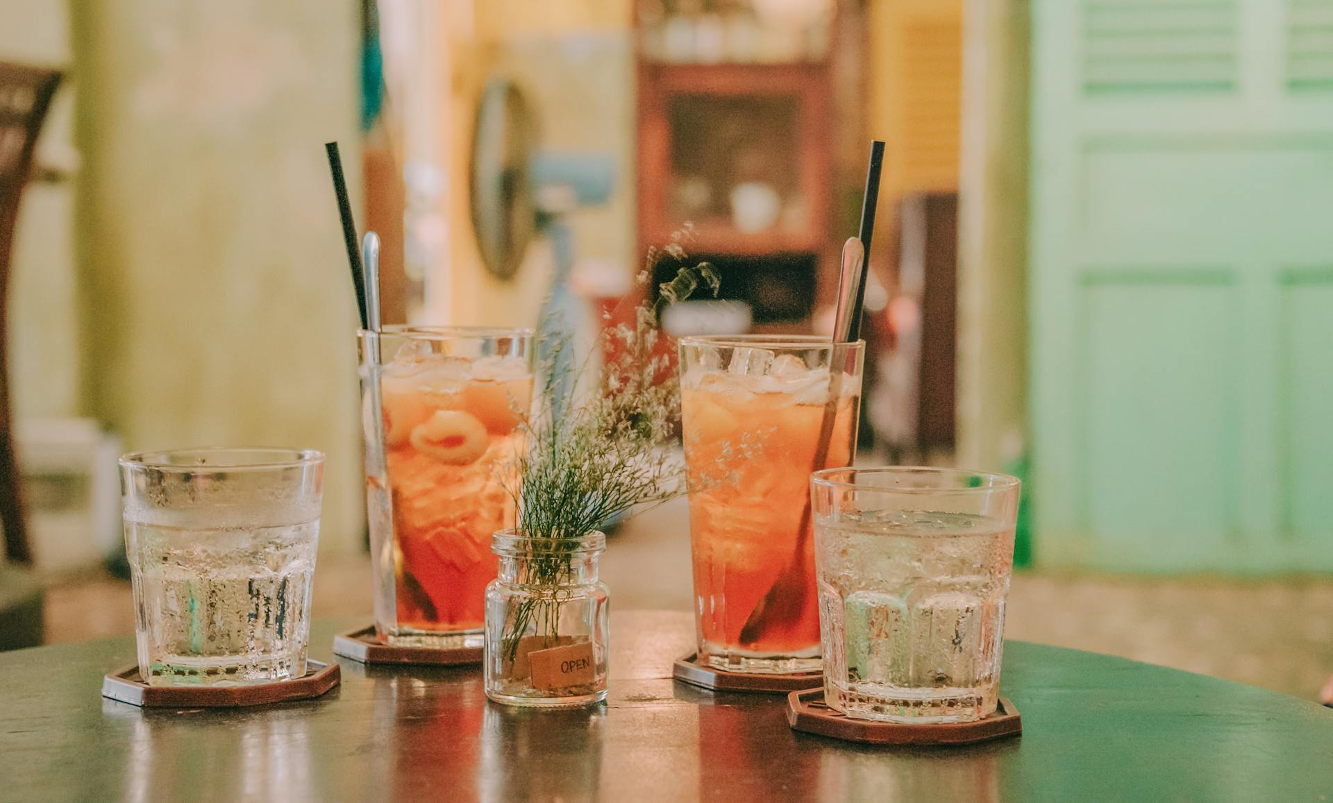 Drinks on a table | Source: Pexels