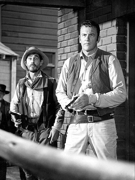 Ken Curtis as Festus Hagen and James Arness as Matt Dillon from "Gunsmoke," August 23, 1968. | Source: Wikimedia Commons