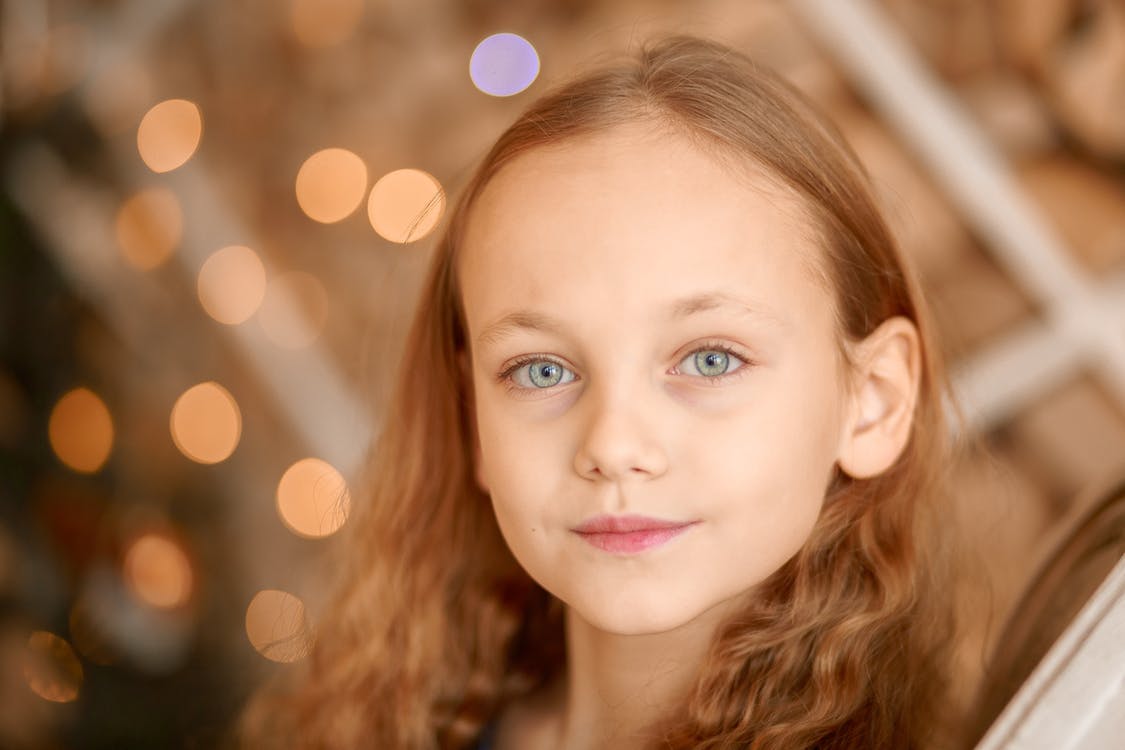 Hermoso rostro de una niña pequeña. | Foto: Pexels