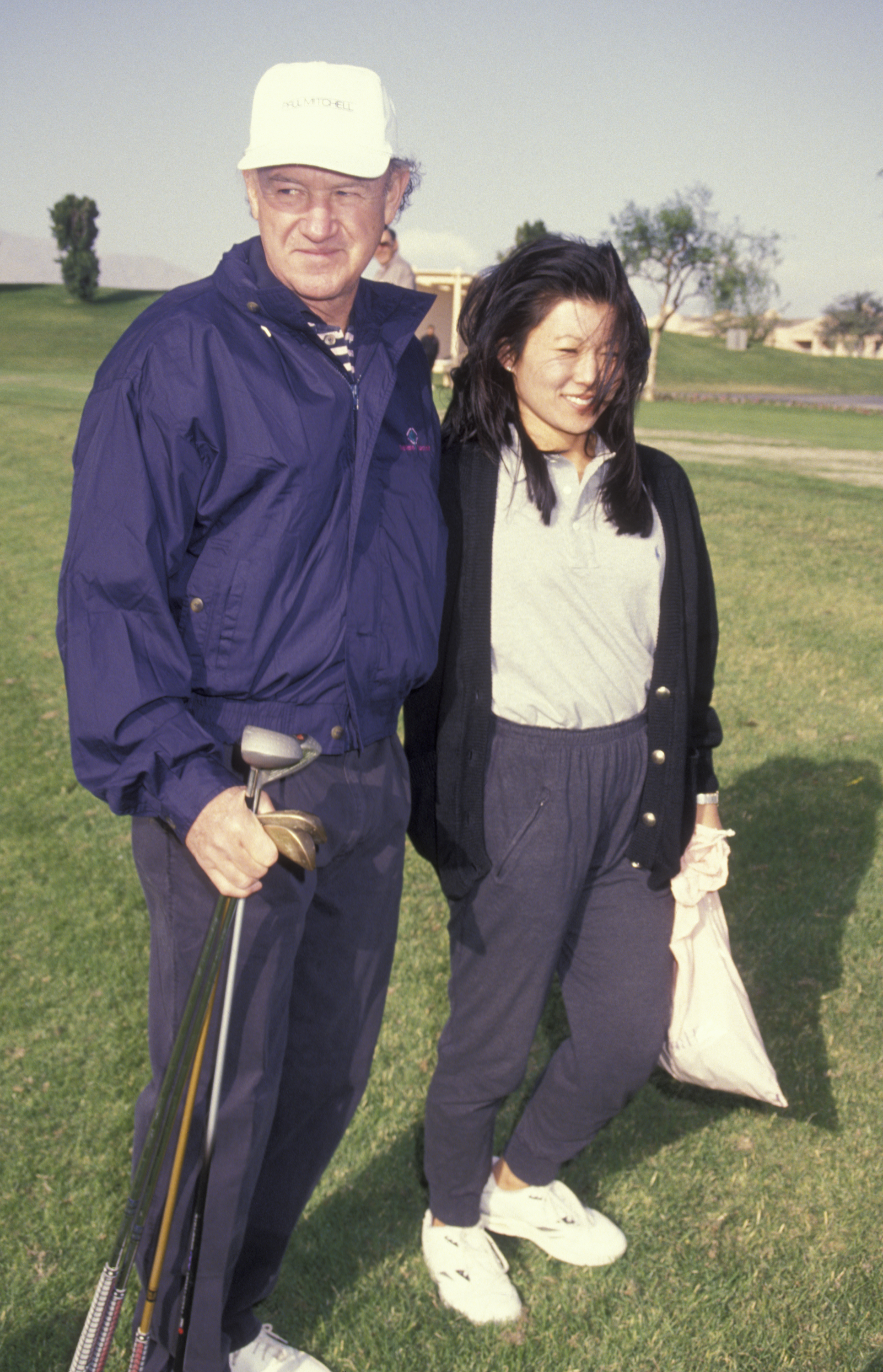 Actor Gene Hackman and wife Betsy Hackman attend the Mission Hills Pro-Celebrity Sports Invitational on November 30, 1991, at Rancho Mirage in Los Angeles, California. | Source: Getty Images
