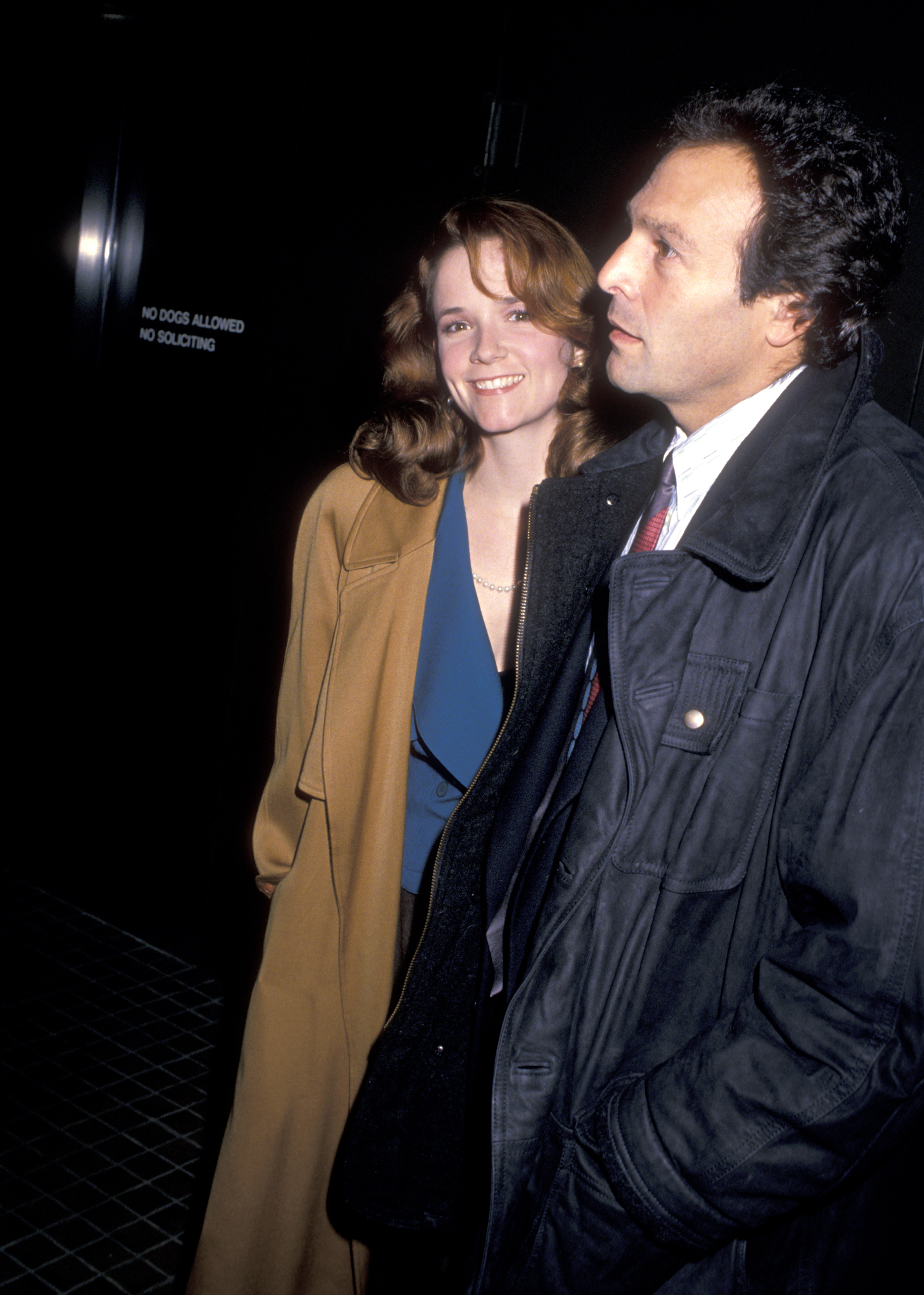Lea Thompson and Howard Deutch at the "Working Girl" premiere on December 19, 1988 | Source: Getty Images