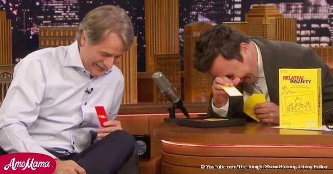Jeff Foxworthy shows Jimmy Fallon his card game and it's really hilarious