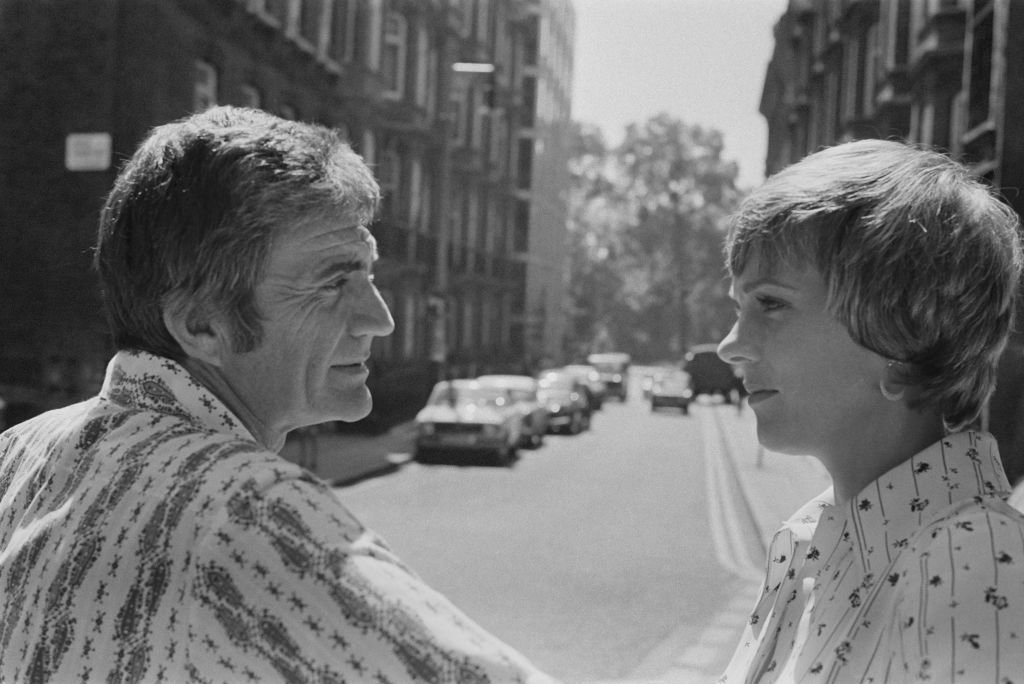 Blake Edwards and Julie Andrews near Shepherd Market, United Kingdom, on June 9, 1973. | Source: Larry Ellis/Daily Express/Hulton Archive/Getty Images