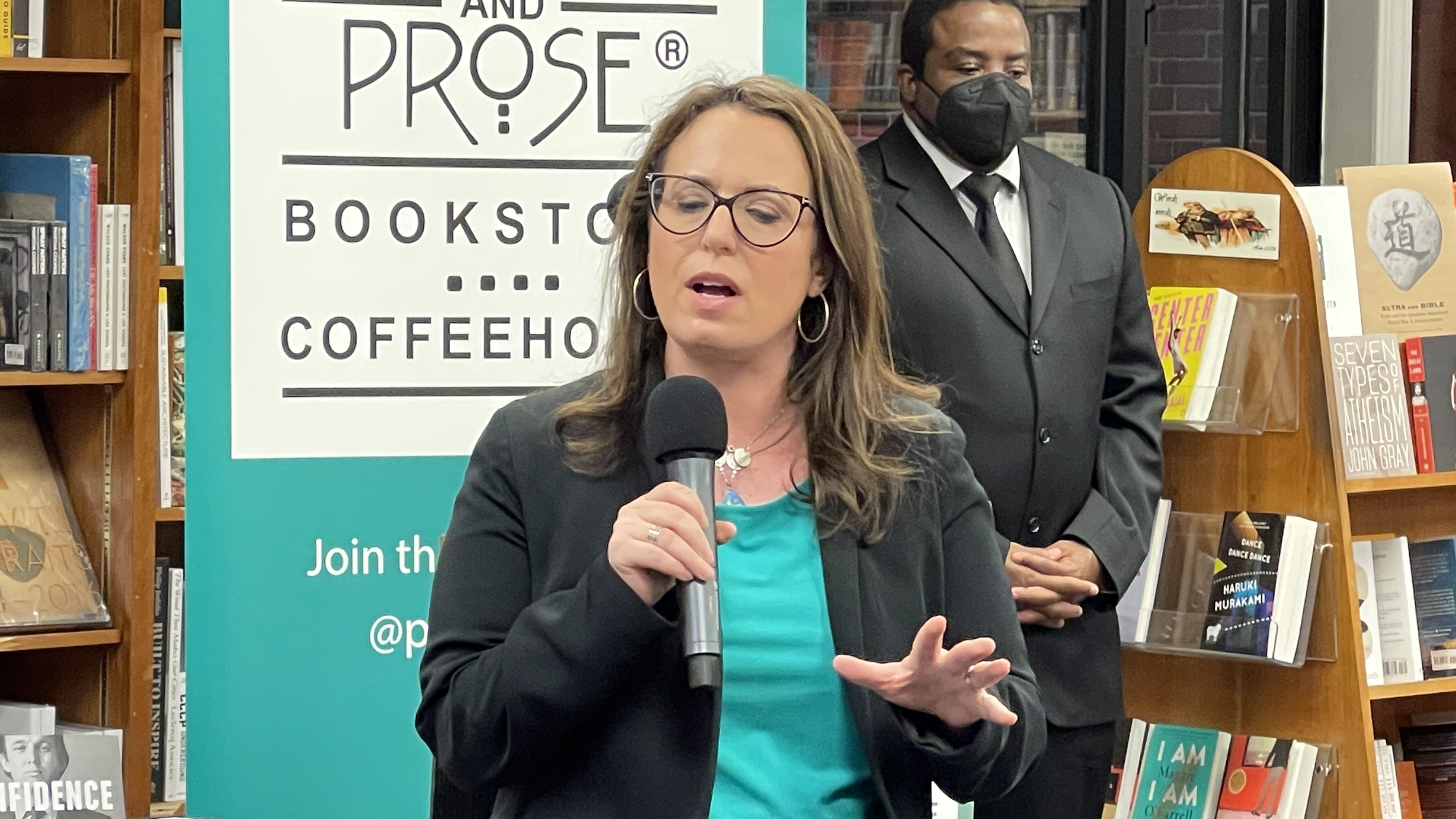 Maggie Haberman speaks during a book discussion held by a bookstore in Washington D.C. on October 07, 2022. | Source: Getty Images