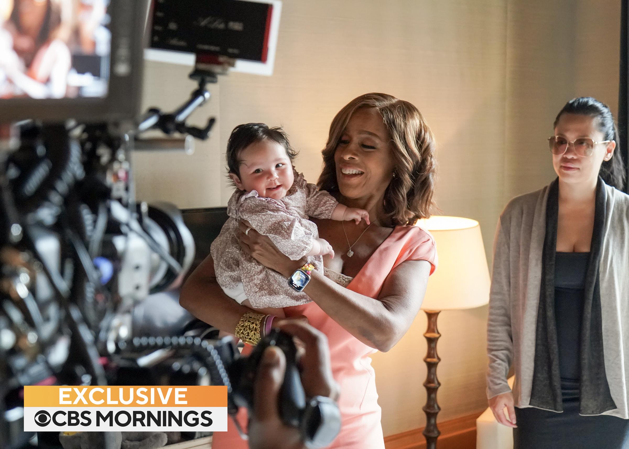 Tiffany Chen introduces Gayle King to Gia Virginia Chen-De Niro on July 14, 2023 | Source: Getty Images