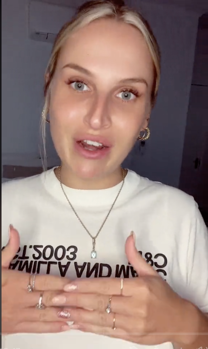 Amy Dickinson recounting her bachelorette party story in her first video dated January 8, 2024 | Source: tiktok/amzdicko
