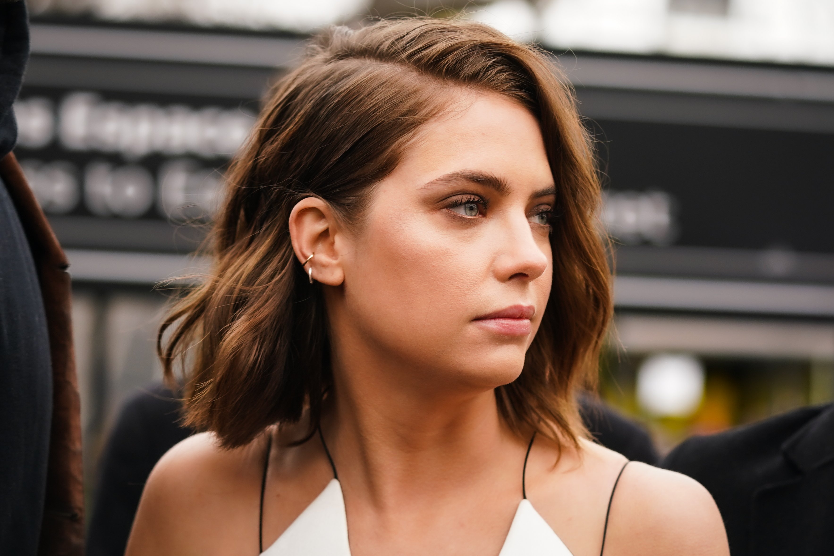 Ashley Benson durante la Semana de la Moda de París el 28 de febrero de 2020 en París, Francia. | Foto: Getty Images Ashley Benson durante la Semana de la Moda de París el 28 de febrero de 2020 en París, Francia. | Foto: Getty Images