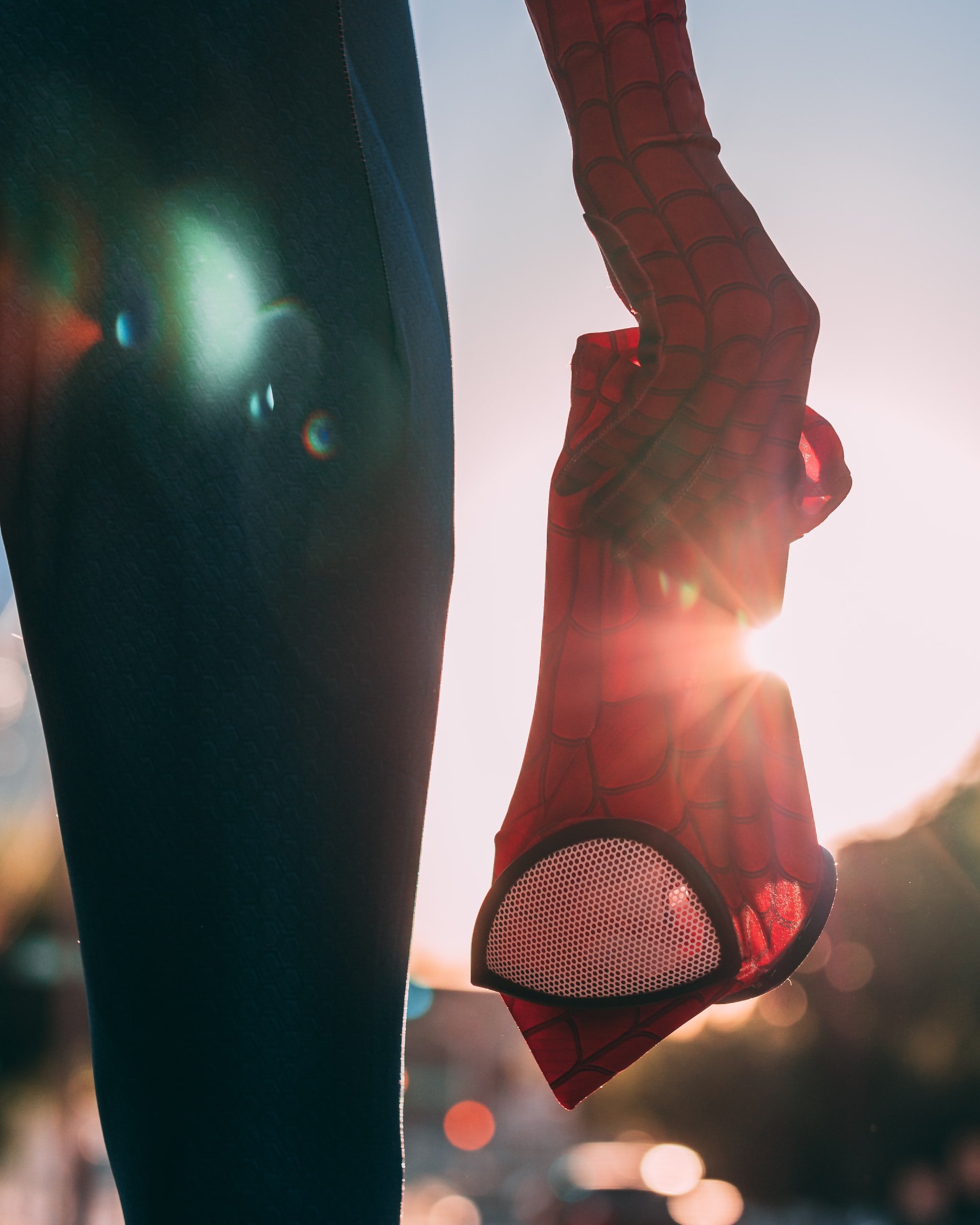 Persona con traje de Spider-Man. | Foto: Unsplash