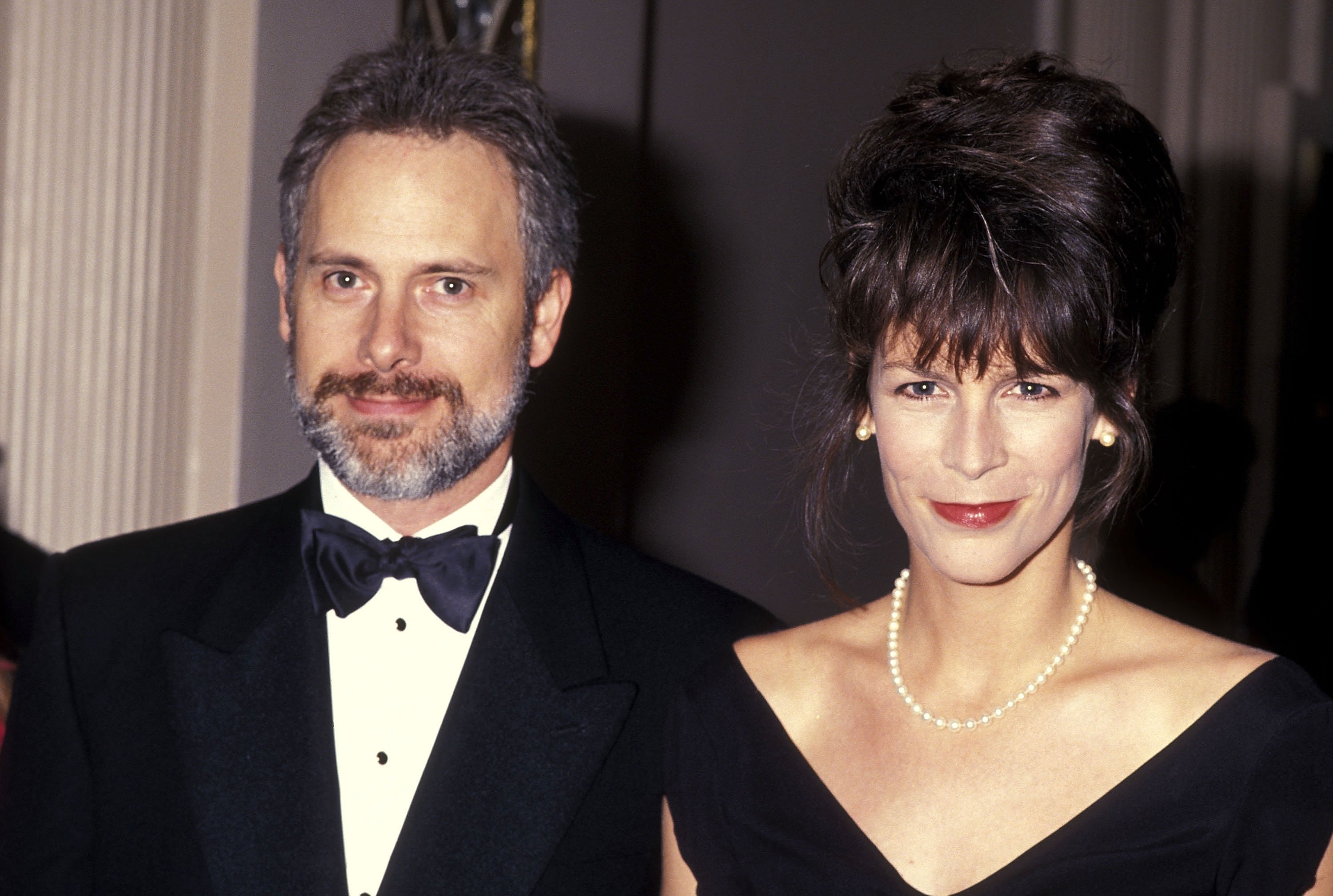 Christopher Guest ve aktris Jamie Lee Curtis, People for the American Way'in Altıncı Yıllık Fuarına katıldı "Özgürlük Ruhu" 18 Kasım 1990'da New York City'deki Waldorf-Astoria Hotel'de Ödül Yemeği |  Kaynak: Getty Images