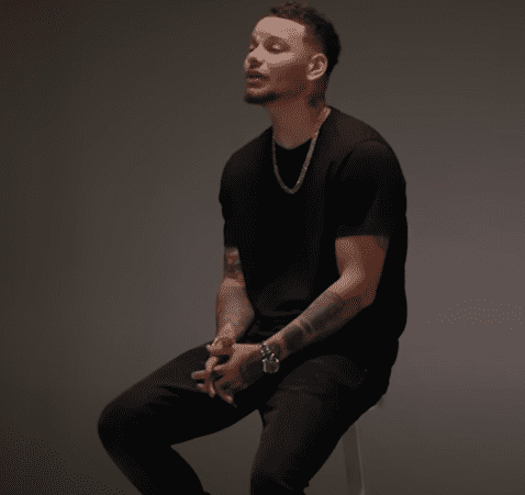 Kane Brown performs "Stand by Me" | Photo; Youtube/@CMT