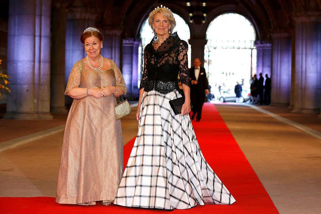 La Princesa Christina y la Princesa Irene de Holanda en el Rijksmuseum, el 29 de abril de 2013 en Amsterdam. | Imagen: Getty Images La Princesa Christina y la Princesa Irene de Holanda en el Rijksmuseum, el 29 de abril de 2013 en Amsterdam. | Imagen: Getty Images