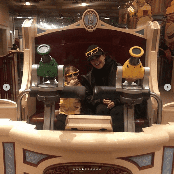 Osmond's family at Disneyland | Source: Instagram/@marieosmond