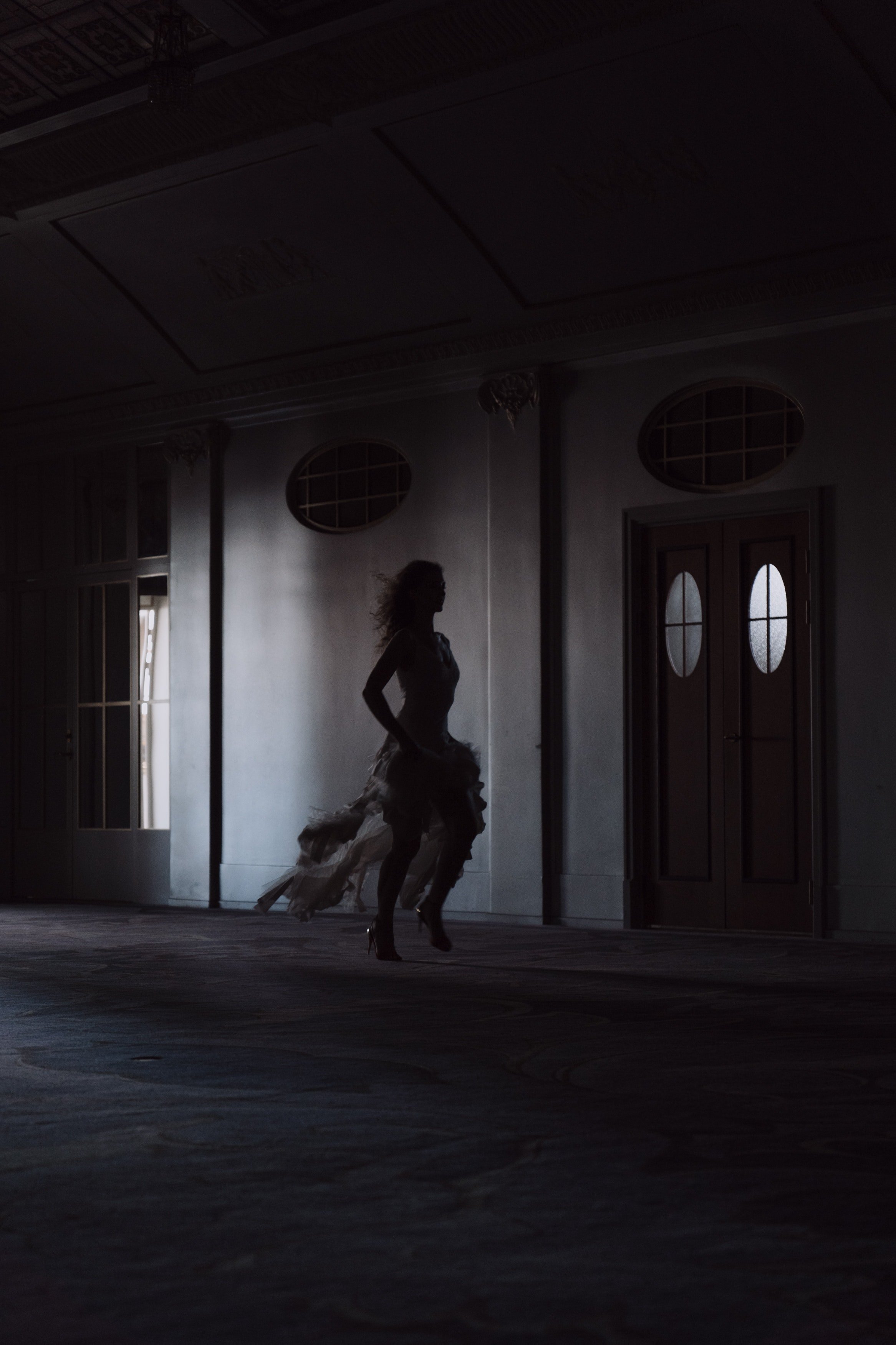 Mujer corriendo. | Foto: Pexels